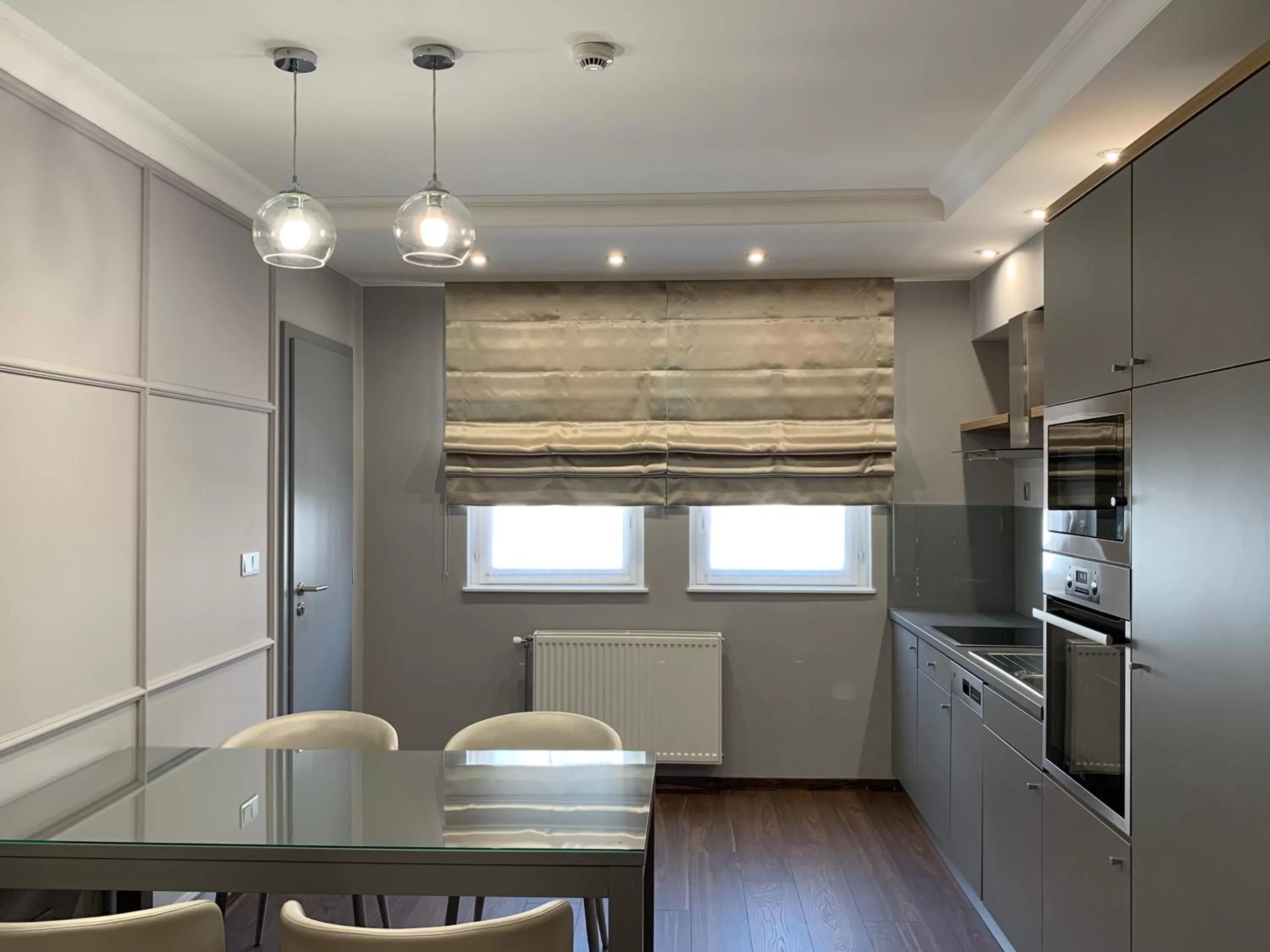 Kitchen or kitchenette, Seating Area in Boutique Hotel Center