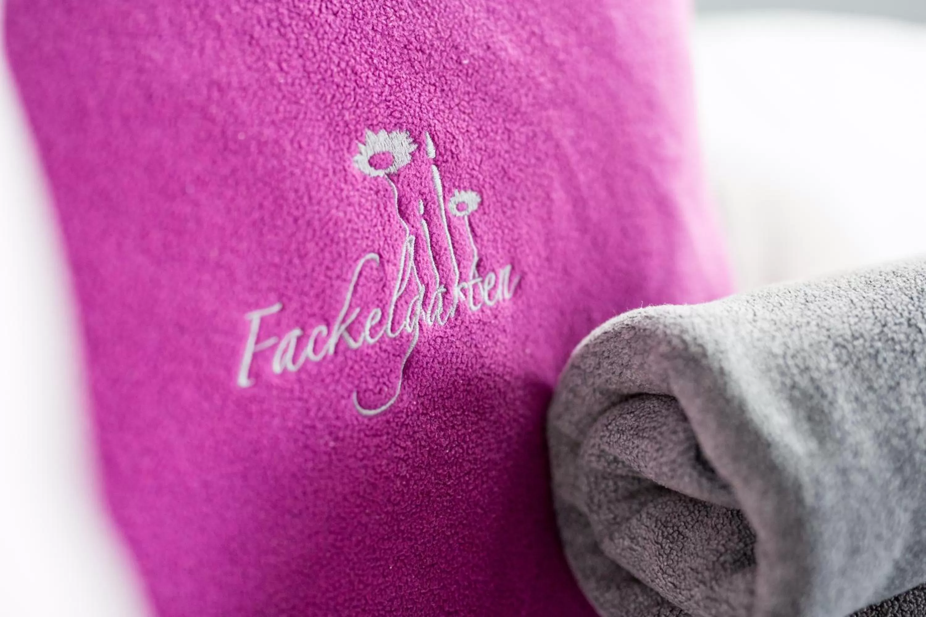 Property logo or sign in Hotel & Restaurant Fackelgarten Plau am See