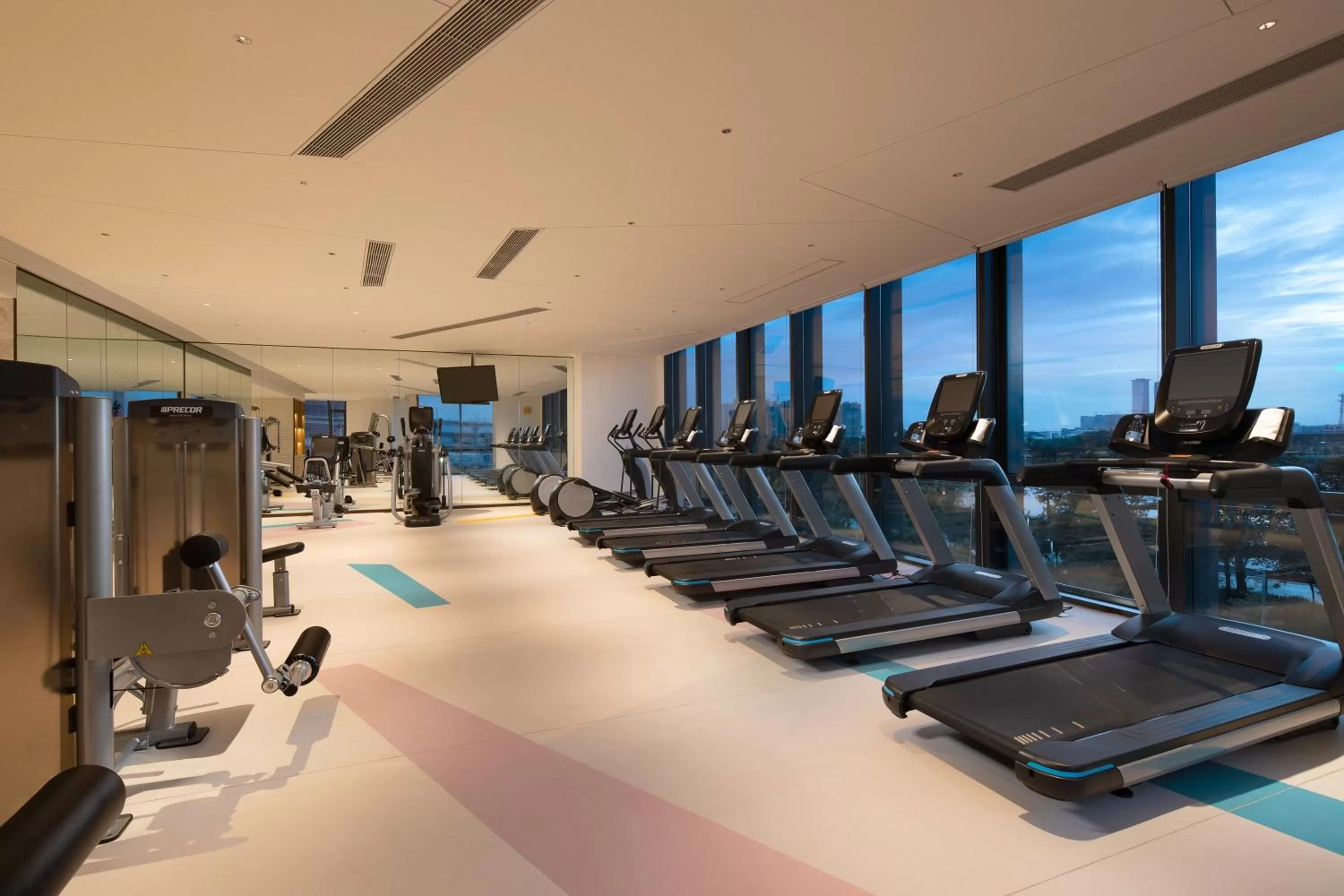 Fitness centre/facilities in Crowne Plaza Foshan Nanhai-an IHG Hotel