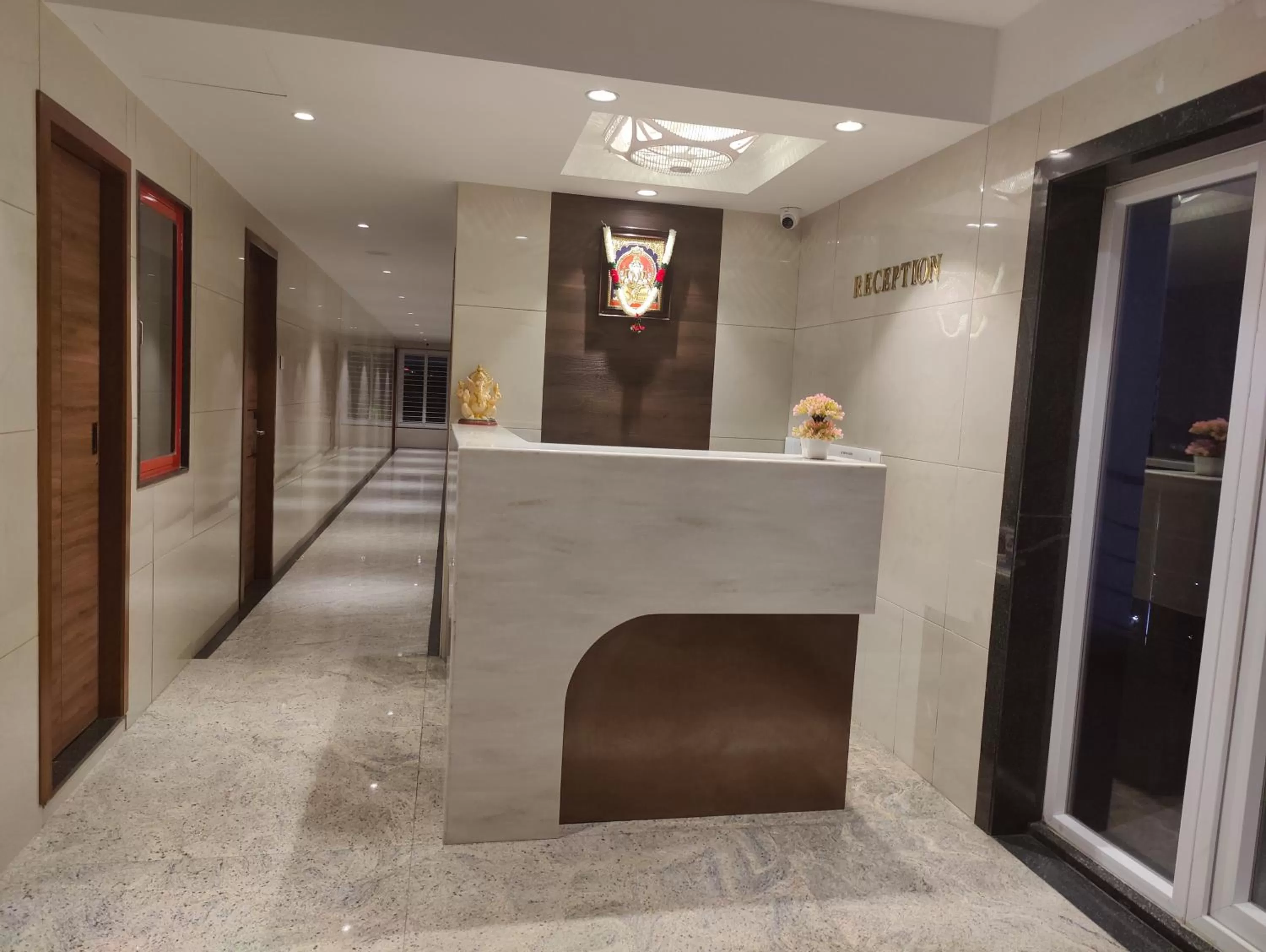 Lobby or reception in RR Mount Elite Suites