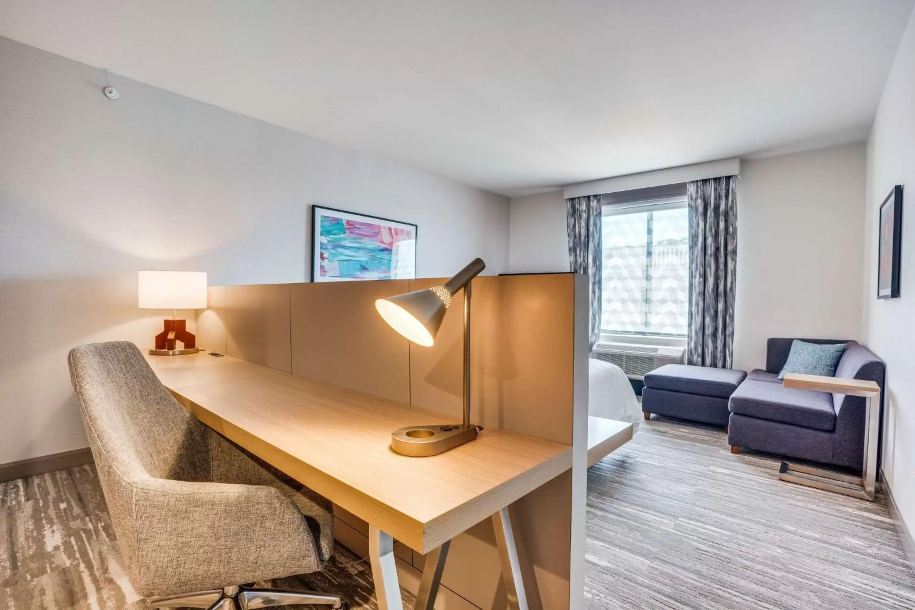 Deluxe King Room - Hearing Access in Hilton Garden Inn Dallas-Central Expy/North Park Area, Tx Deluxe King Room - Hearing Access in Hilton Garden Inn Dallas-Central Expy/North Park Area, Tx