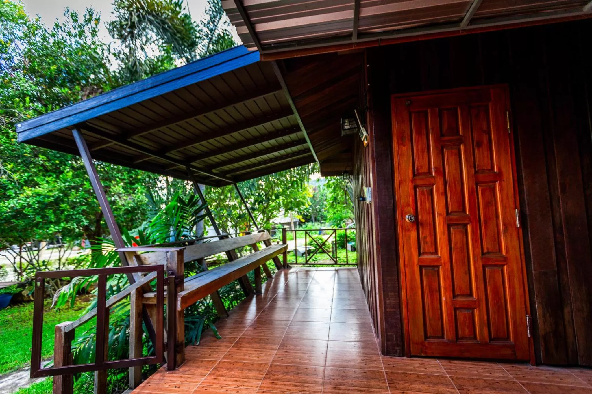 Balcony/Terrace in Ruan Kanchanok