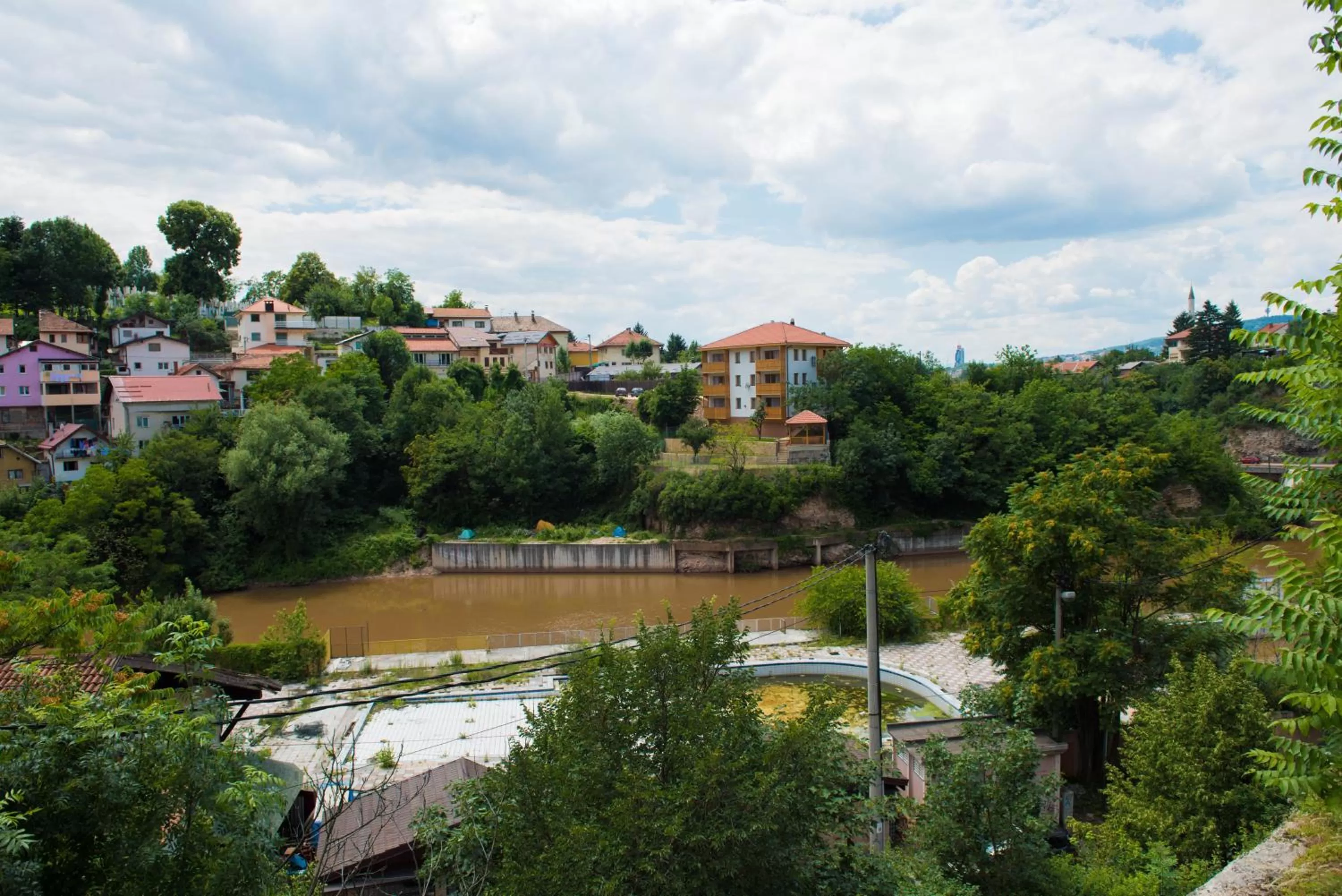 Pool View in Leader apartment