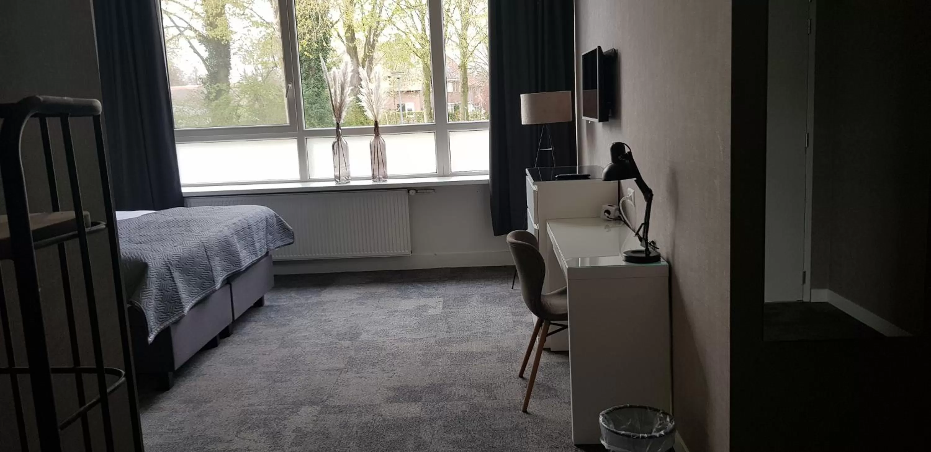 TV/Entertainment Center in B&B de Wilhelminaschool