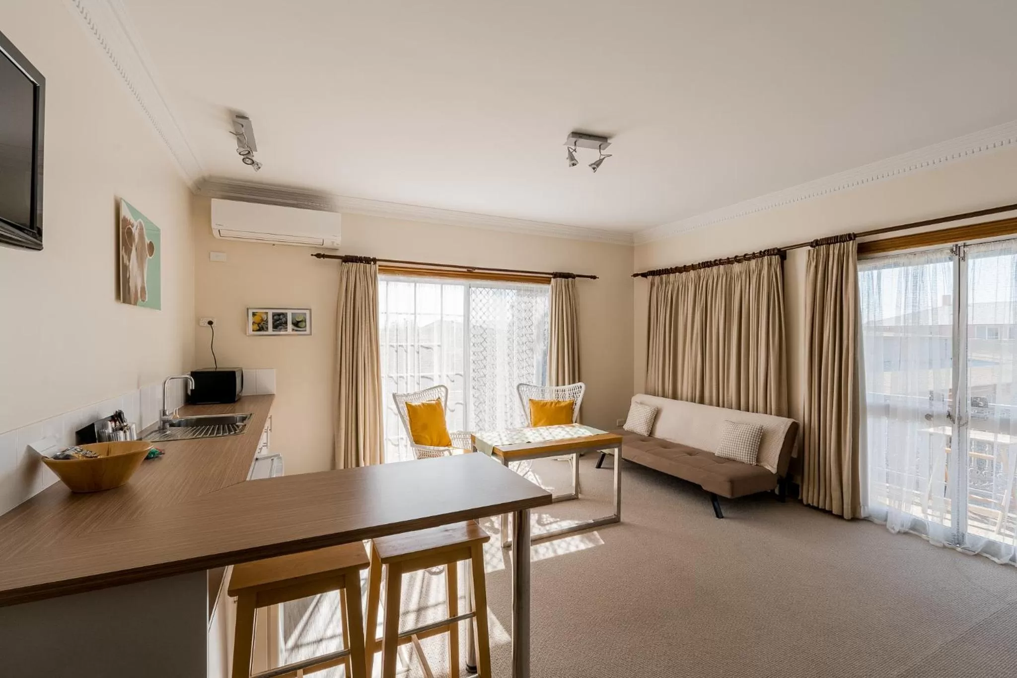 Seating area in The Henry Parkes Tenterfield