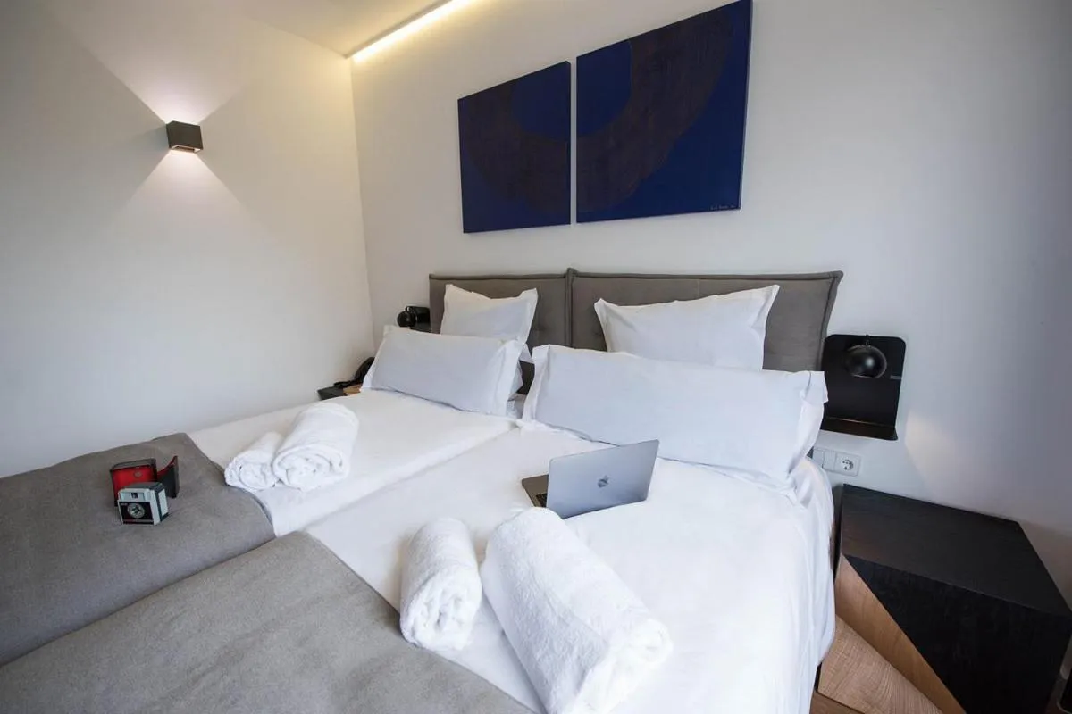 Bed in room00 Lisboa Hostel