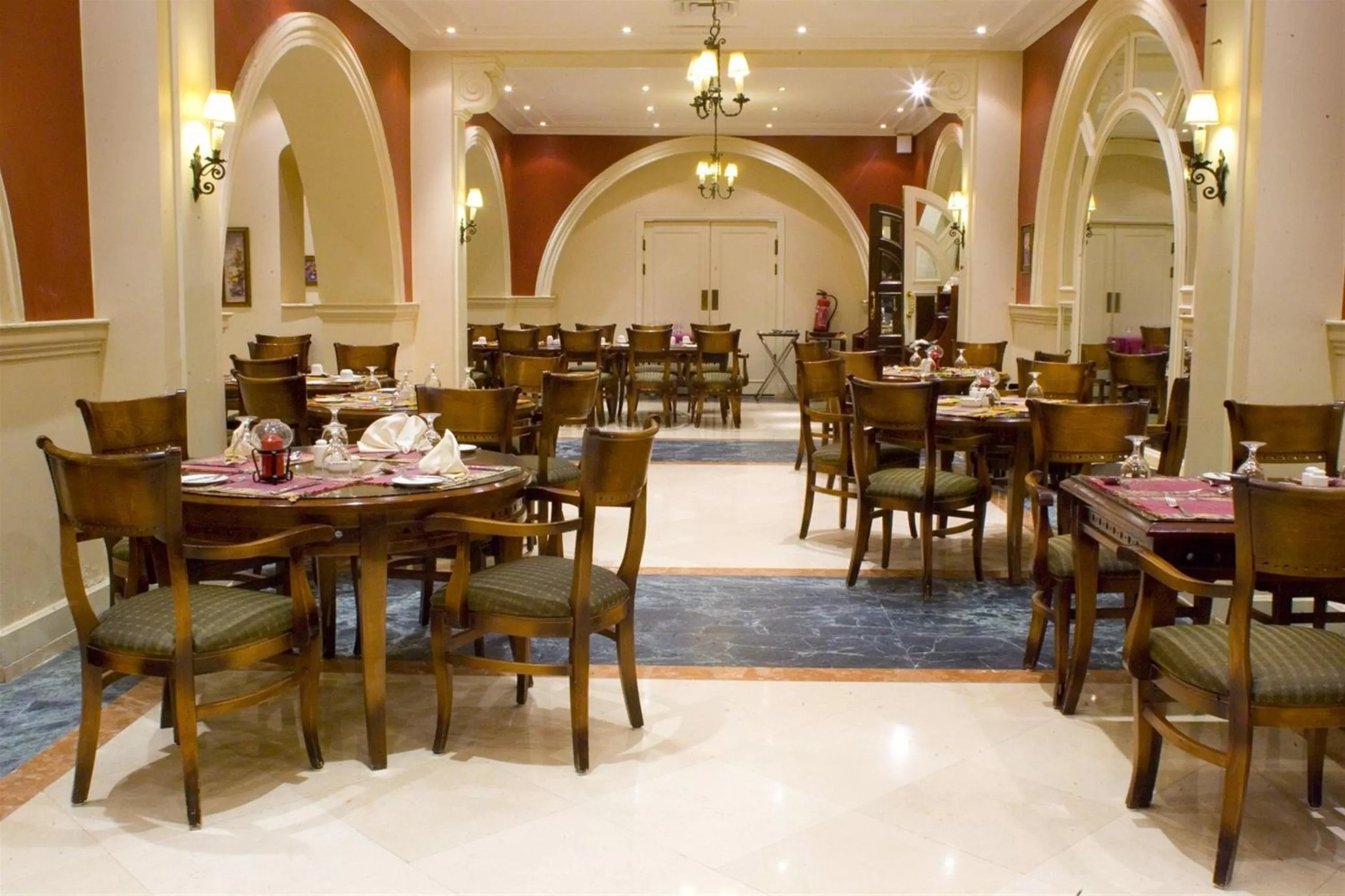Restaurant/places to eat in Helnan Auberge Fayoum