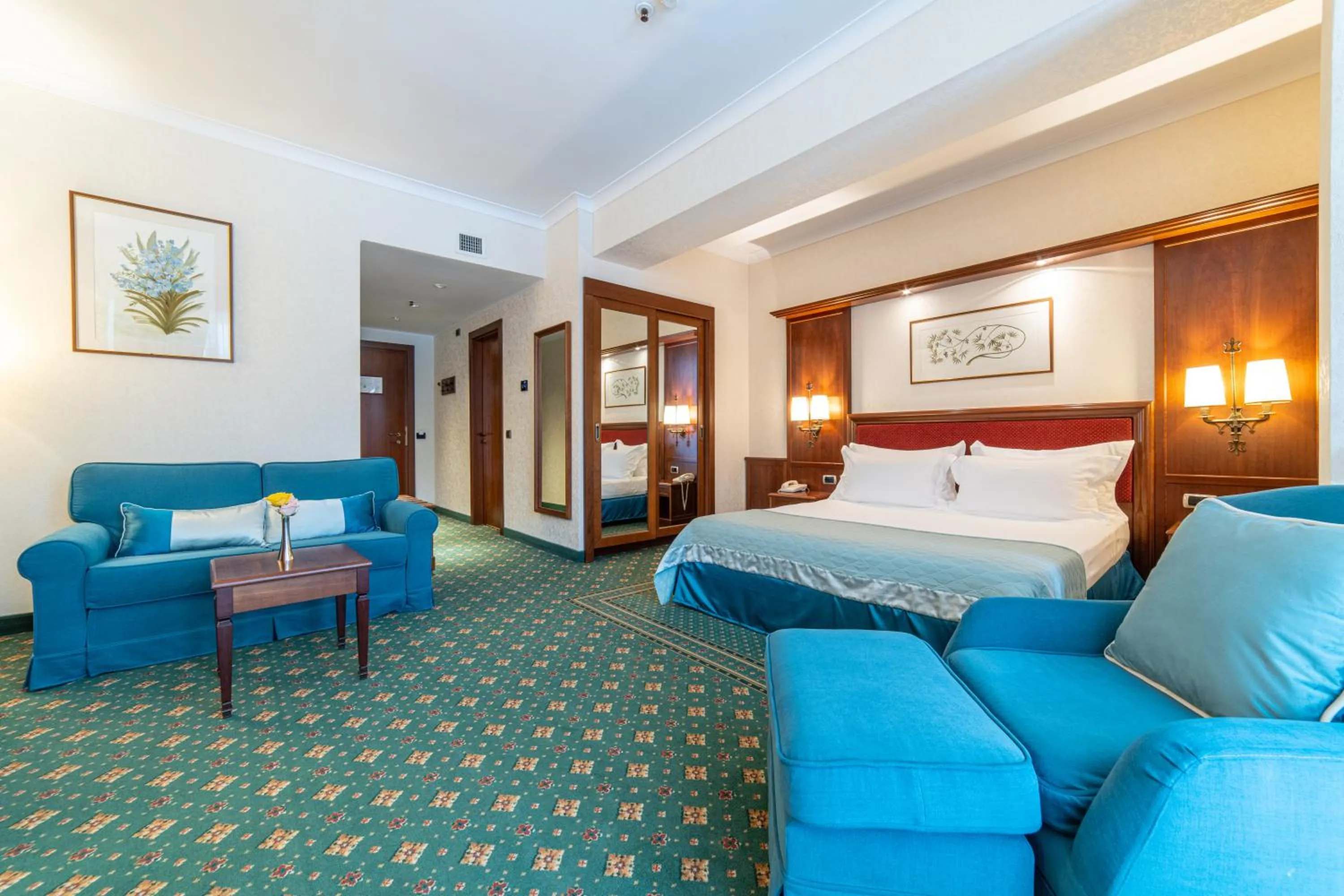 Bed in Lux Garden Hotel