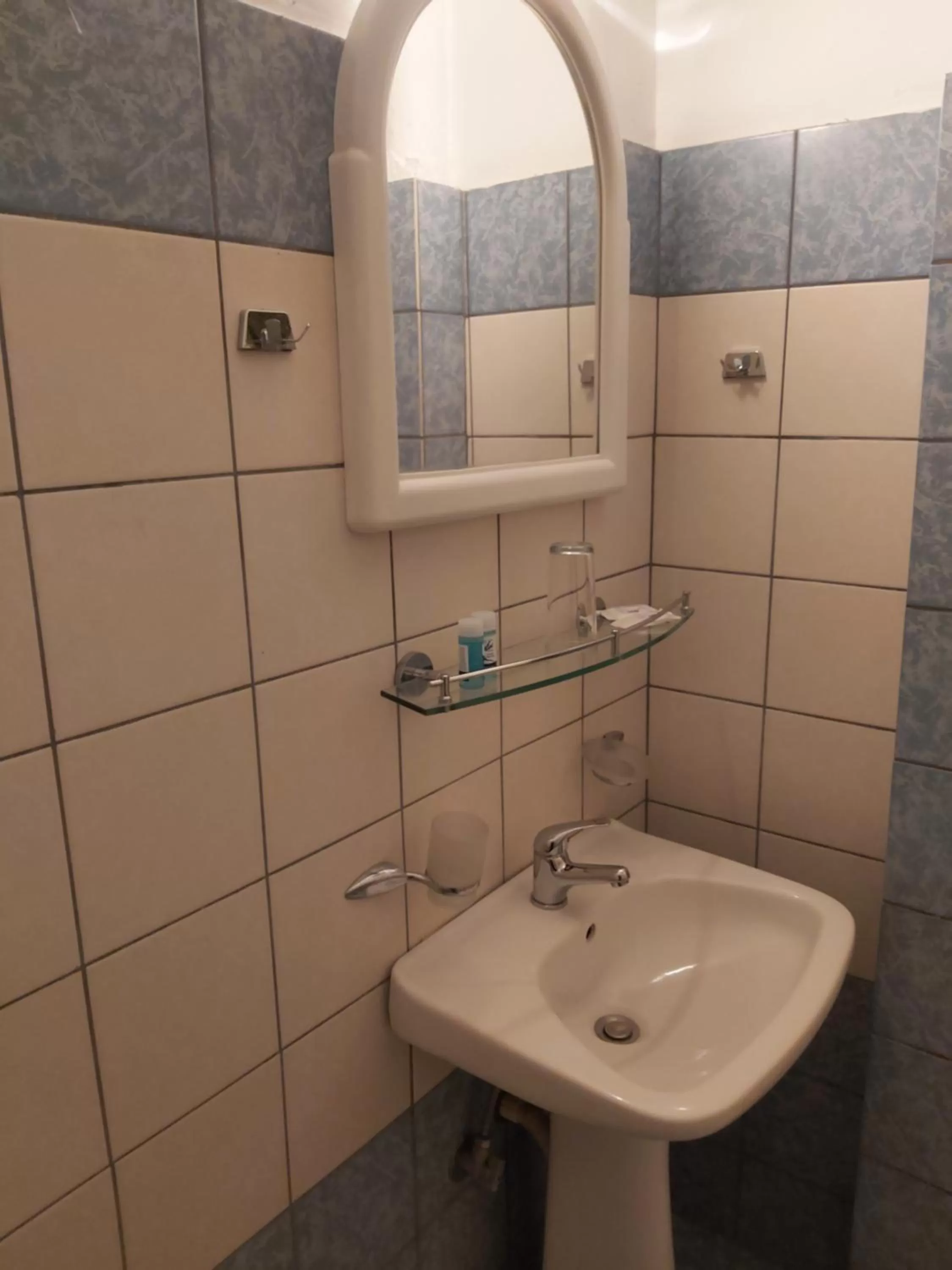 Bathroom in Ξενοδοχείο Acropol