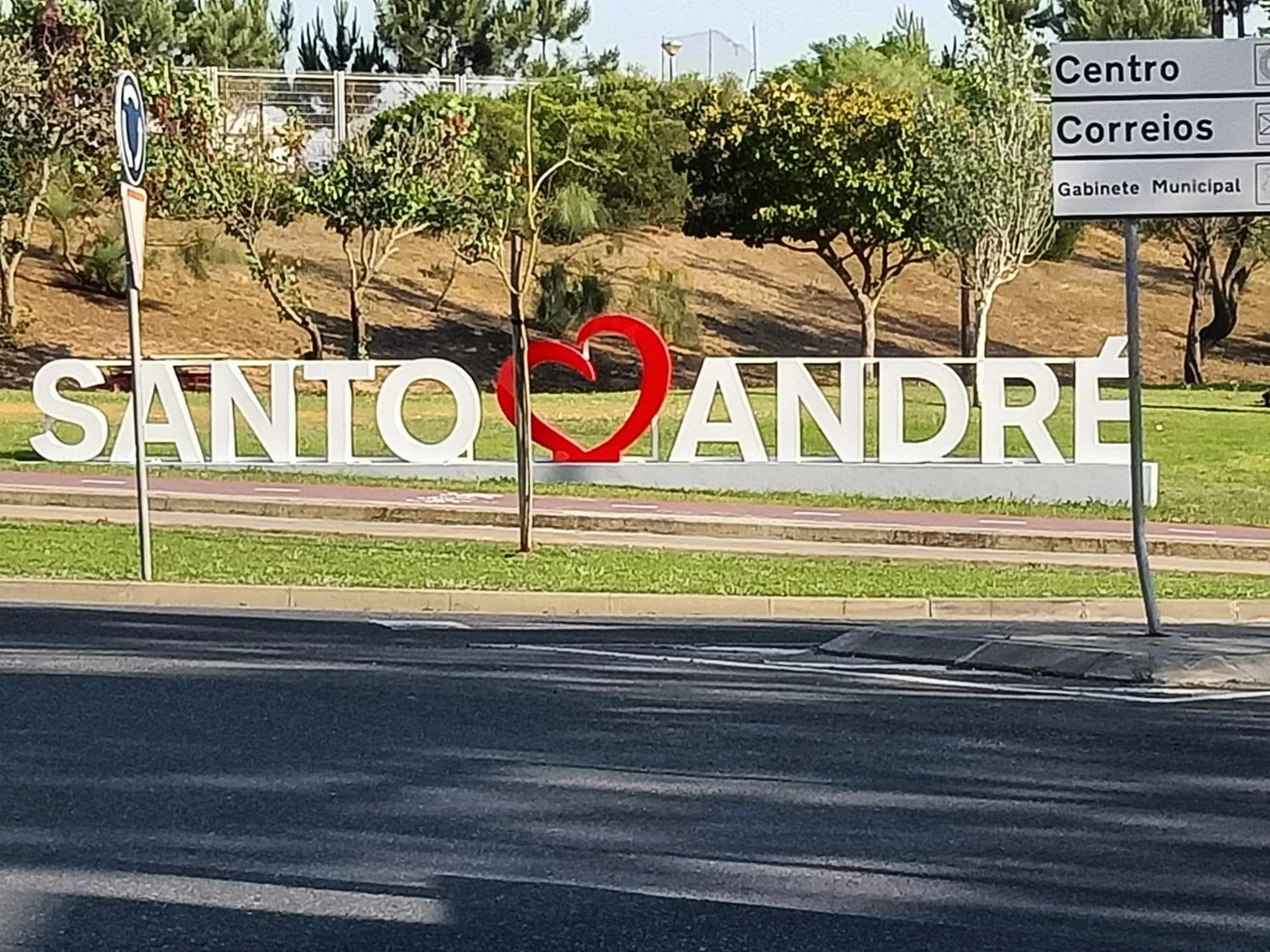 Property Logo/Sign in Alojamento Local Largo da Igreja
