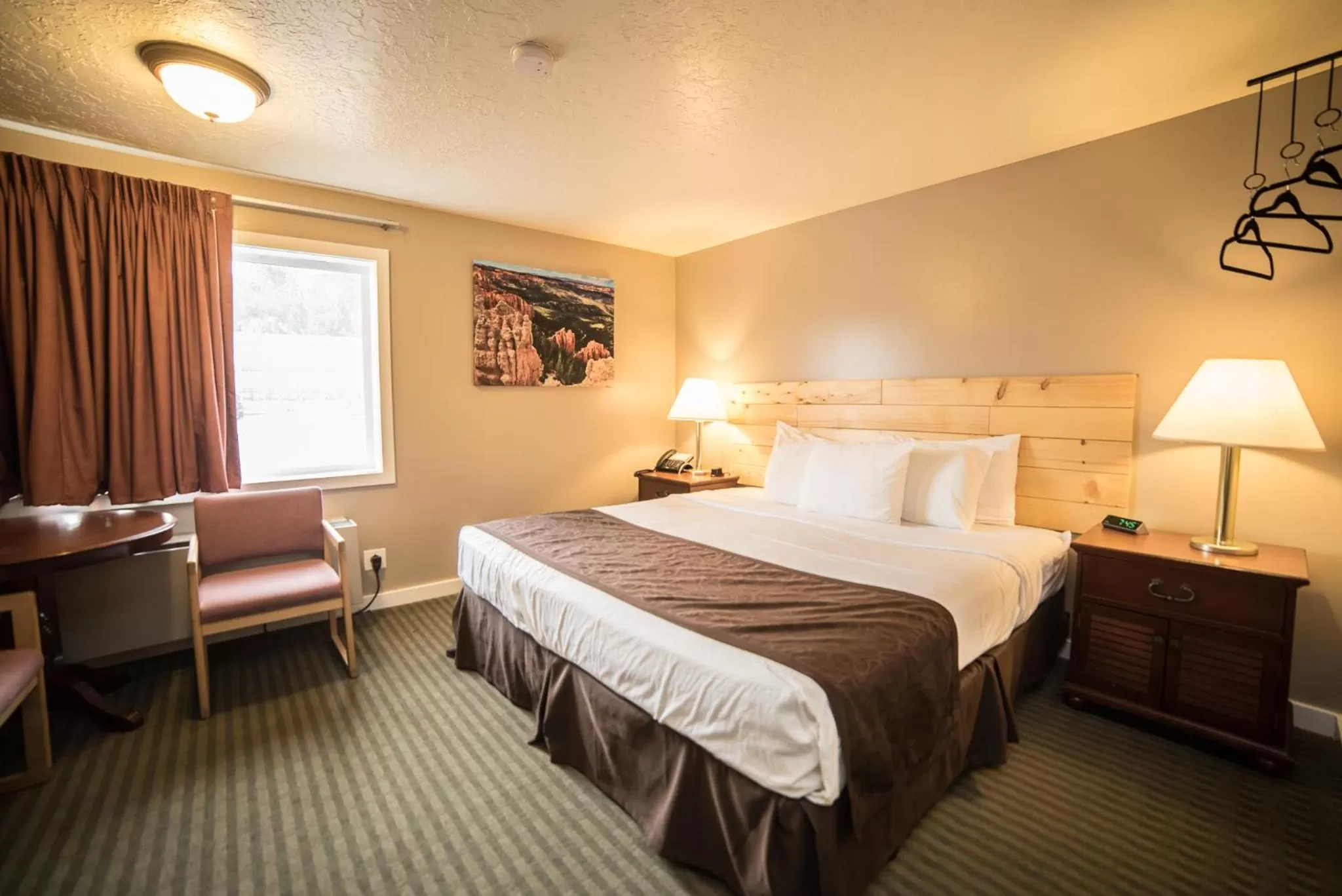 Bed in Red Ledges Inn