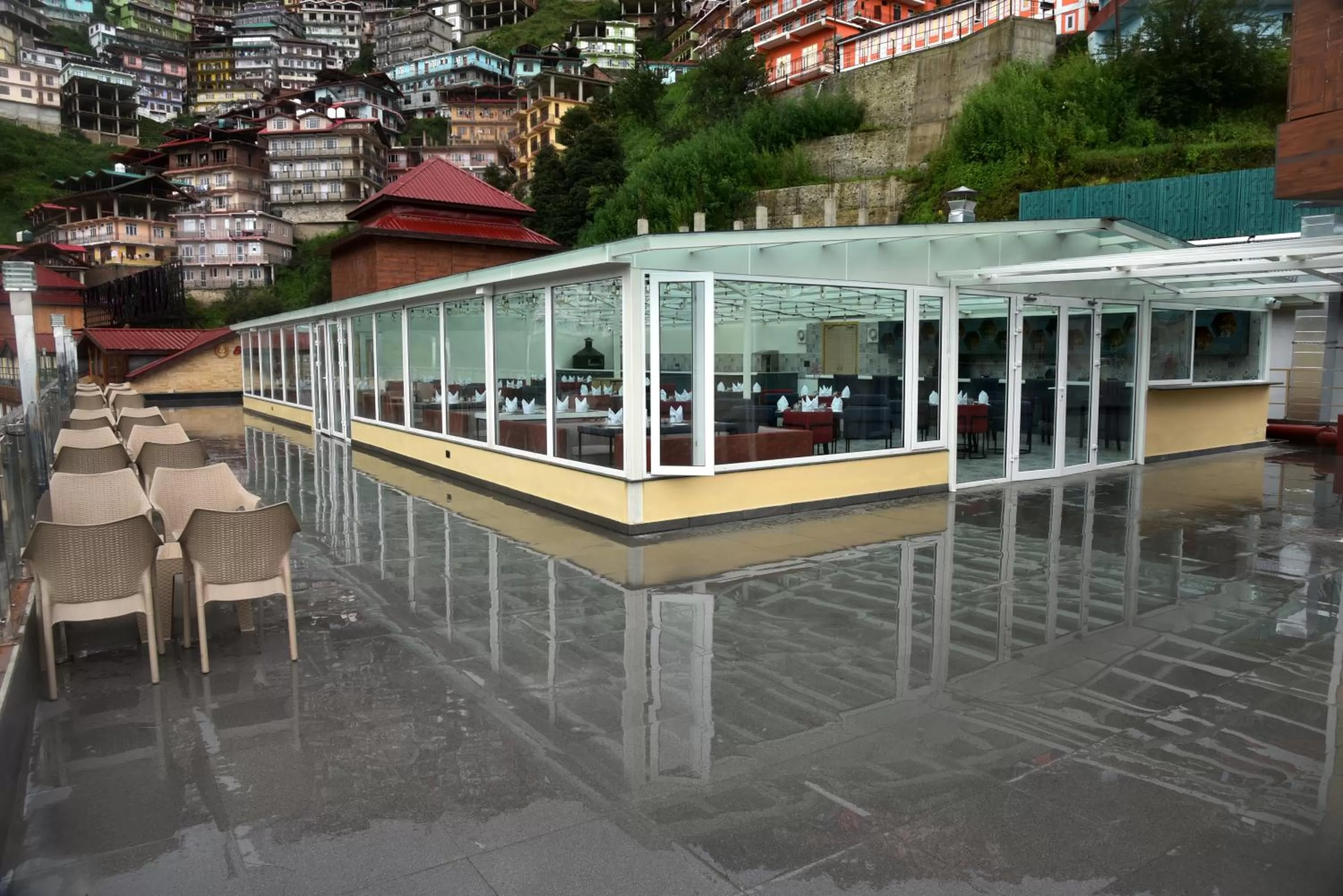 Restaurant/places to eat in The Orchid Shimla