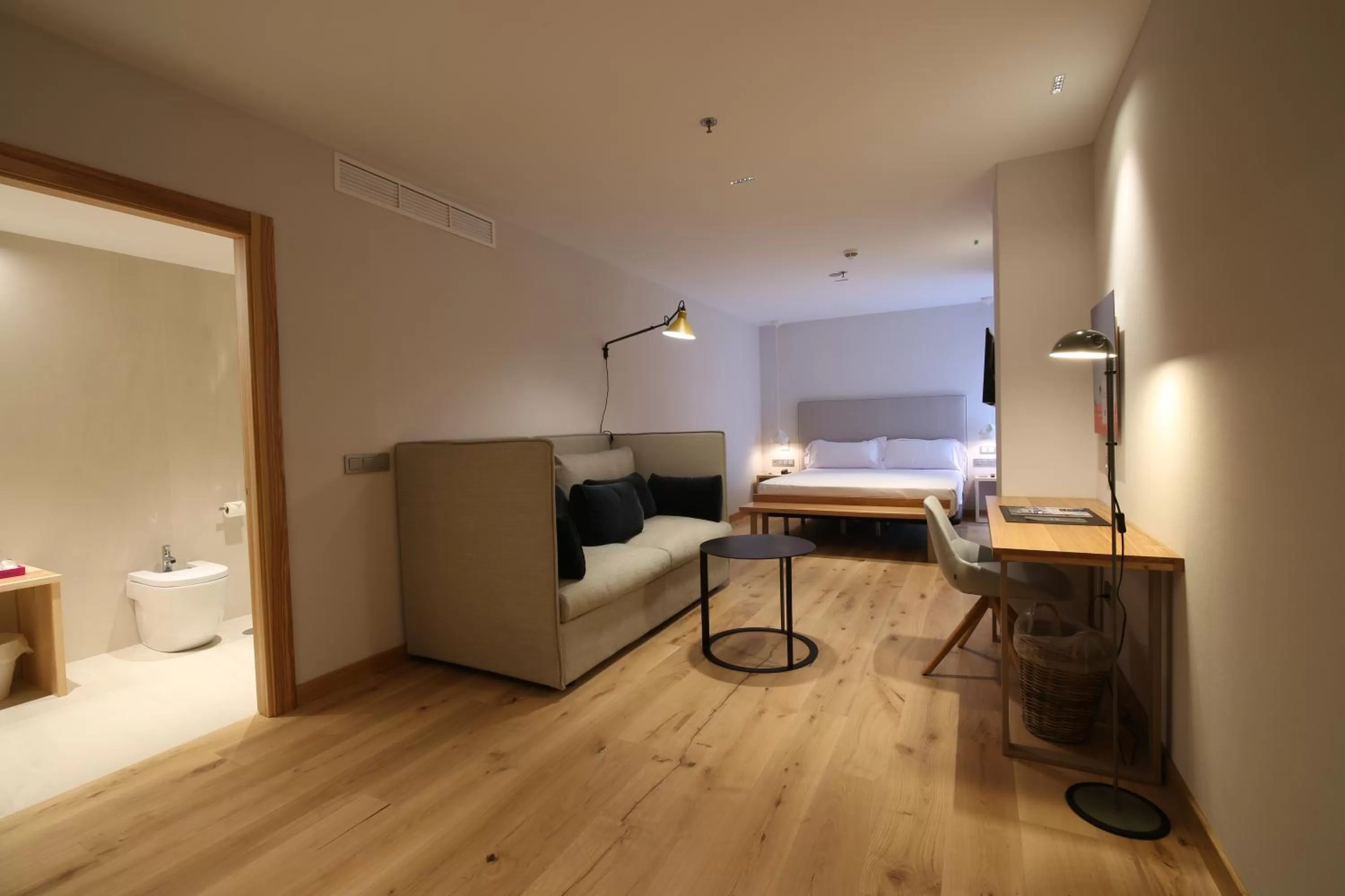 Photo of the whole room in Zenit Sevilla