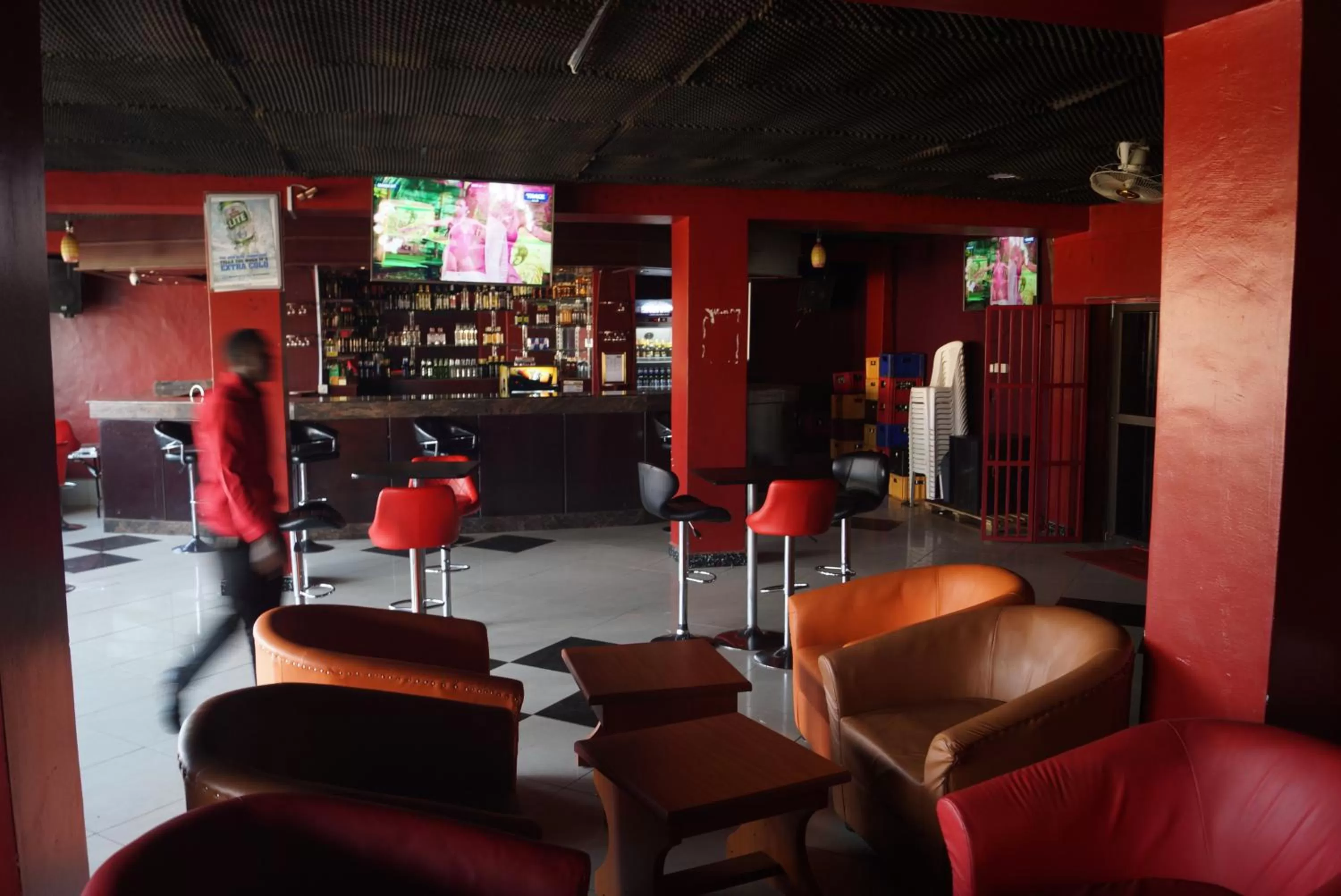 Restaurant/places to eat in Sunrise Hotel Kampala