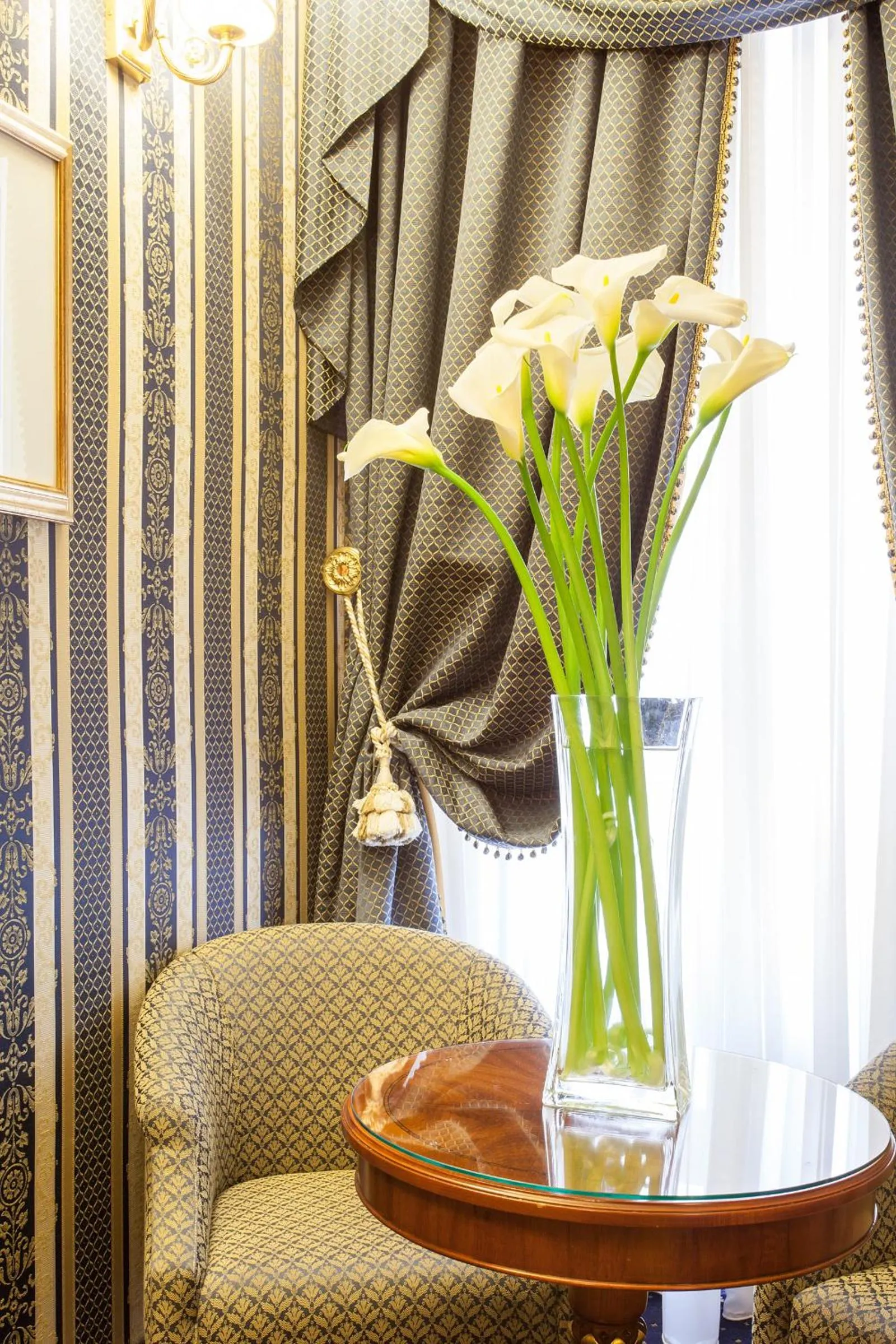 Decorative detail in Hotel Manfredi Suite In Rome