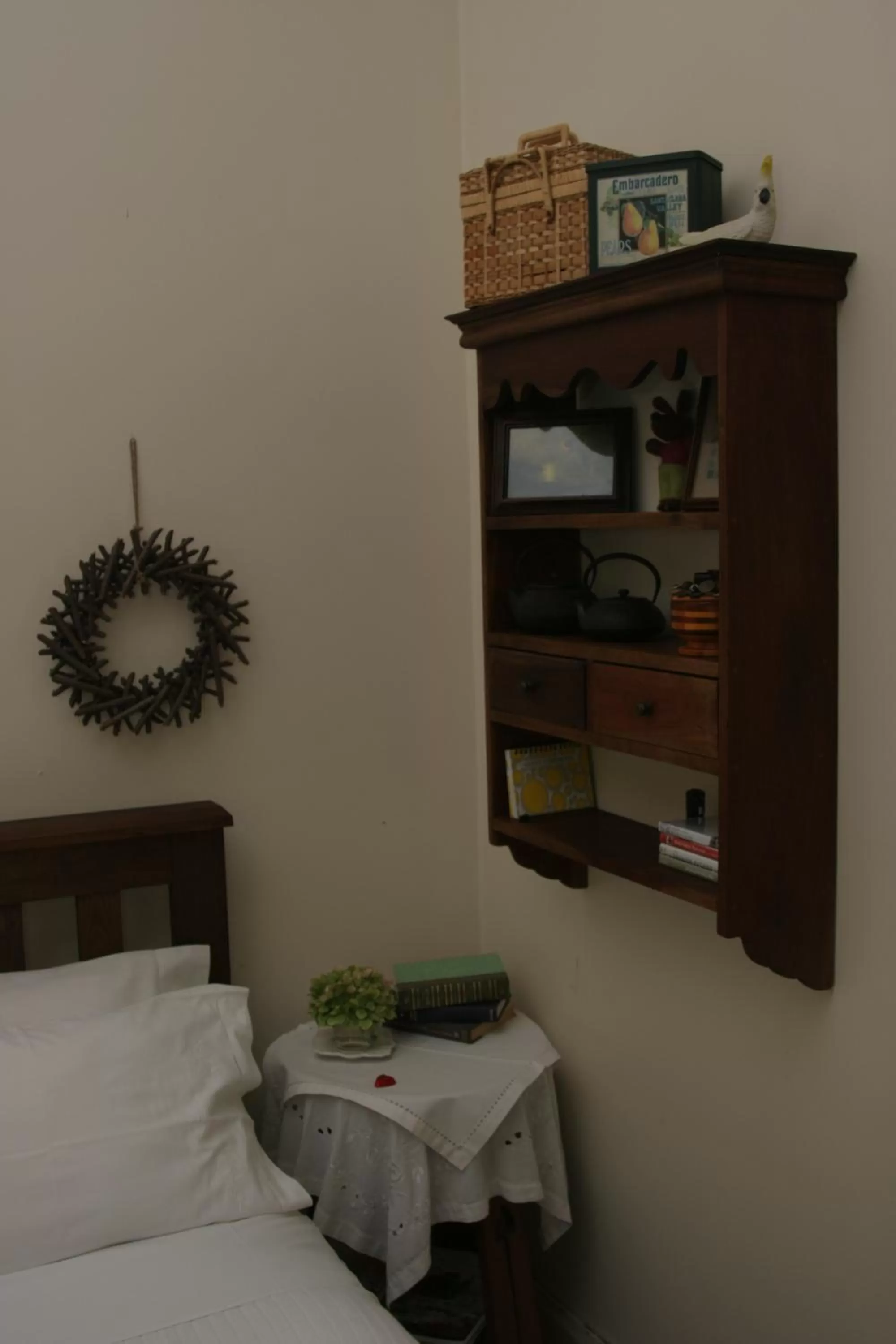 Bed, Seating Area in Belgrave Hideaway