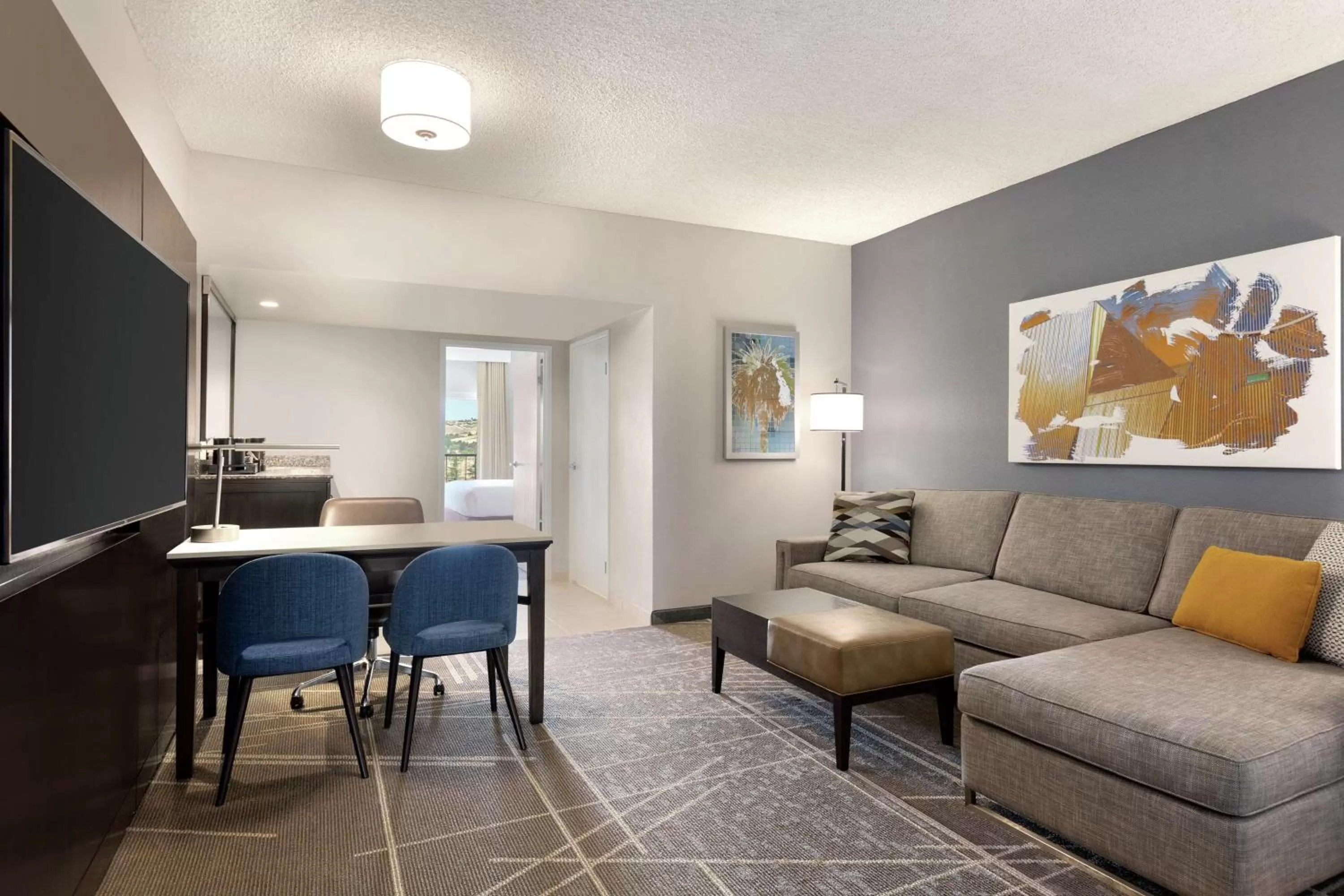Living room in Embassy Suites by Hilton Milpitas Silicon Valley