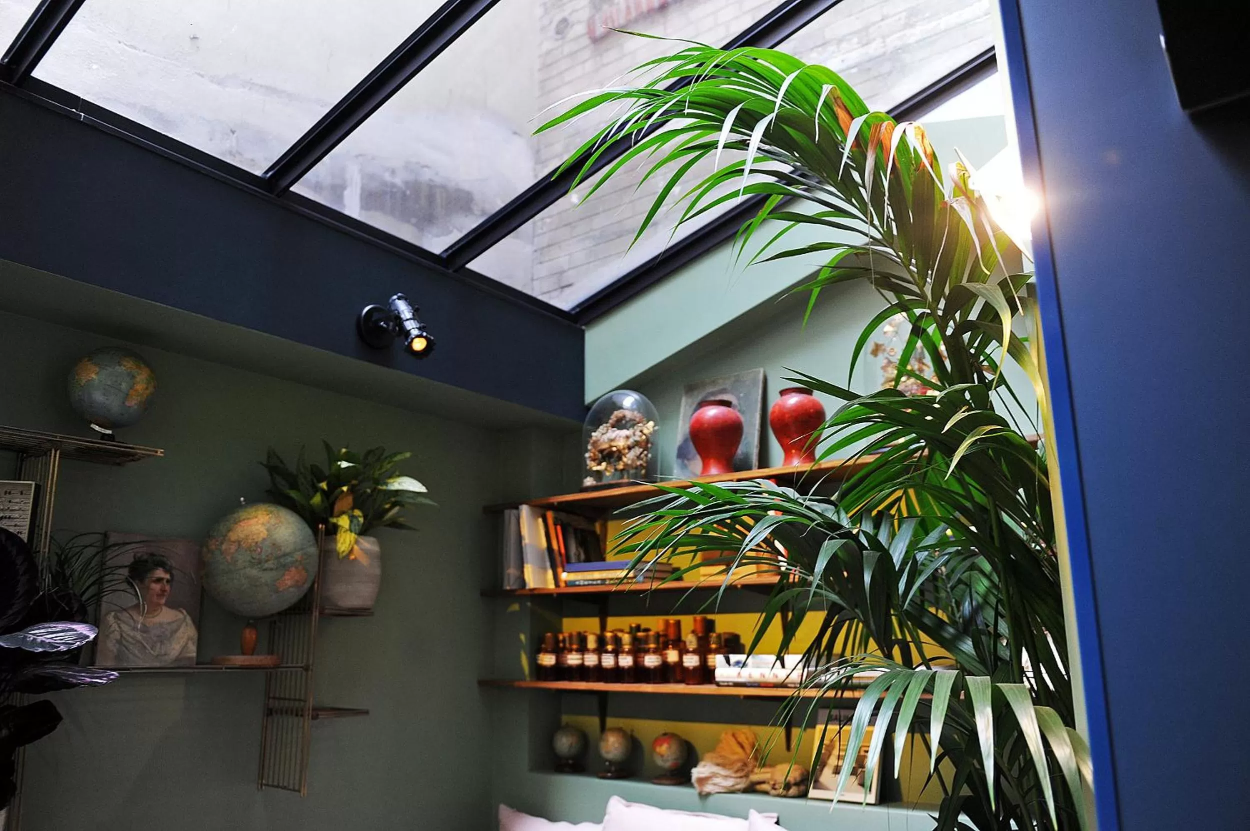 Decorative detail in COQ Hotel Paris