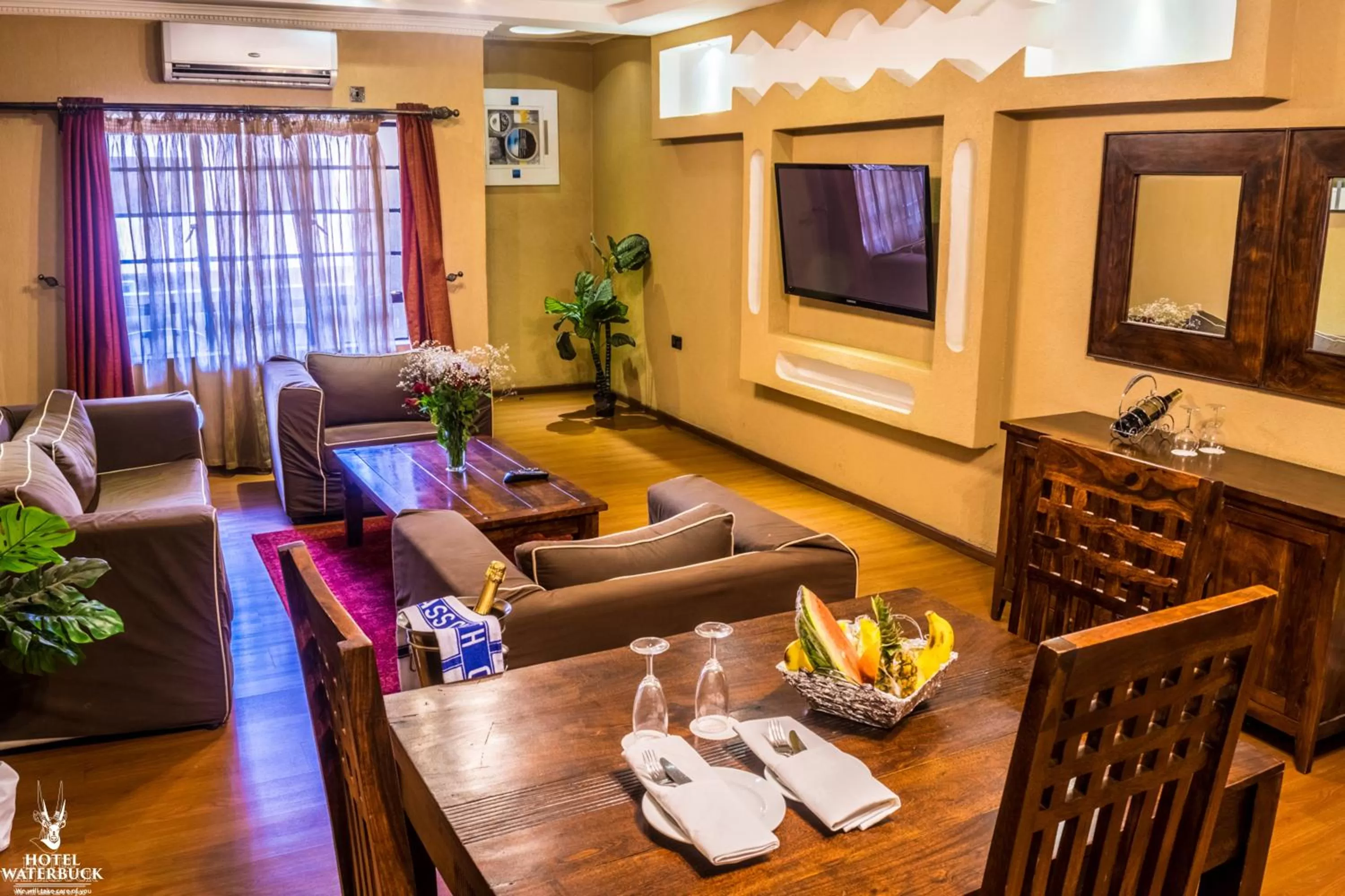 TV and multimedia, Restaurant/Places to Eat in Hotel Waterbuck