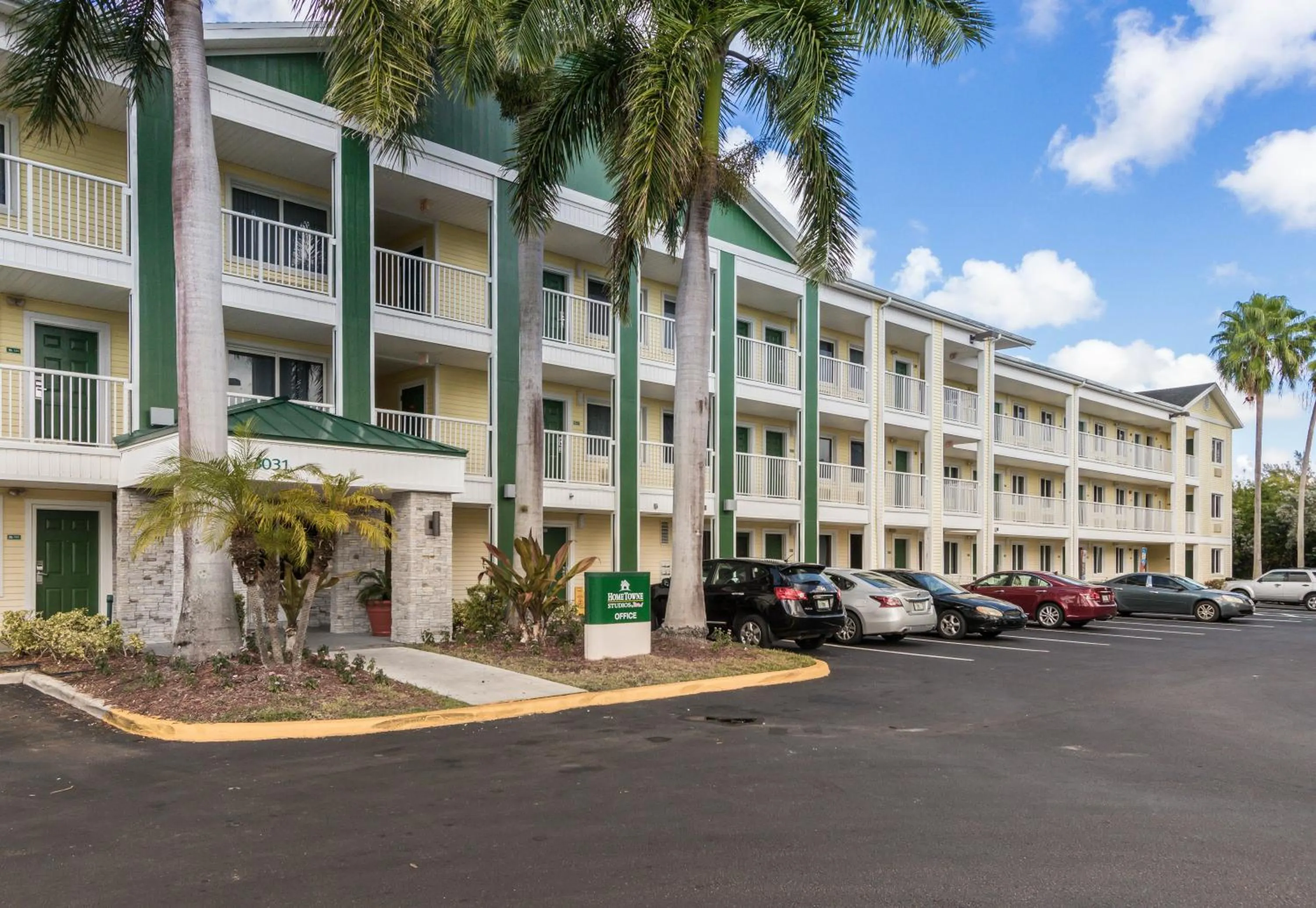 Property building in HomeTowne Studios by Red Roof Fort Lauderdale
