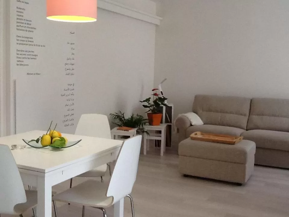 Community Rooms & Wine