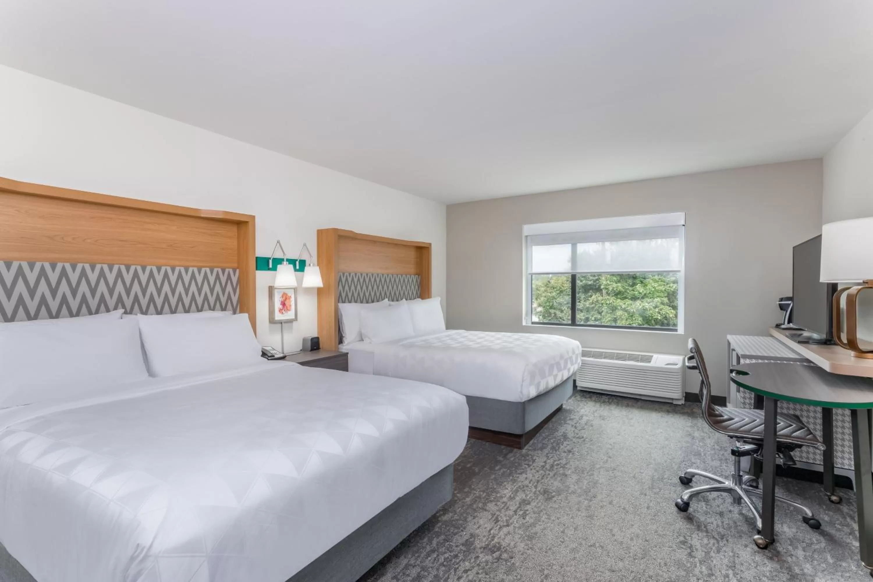 Photo of the whole room, Bed in Holiday Inn - Columbus by IHG