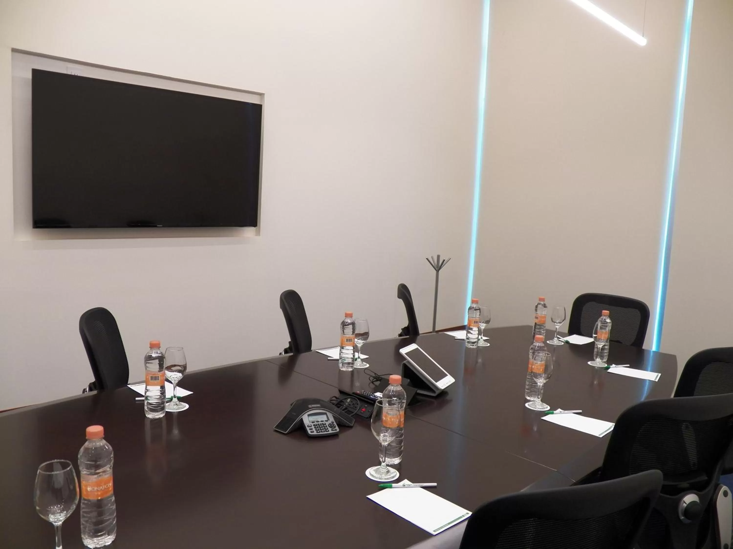 Meeting/conference room in Holiday Inn & Suites Plaza Mayor by IHG