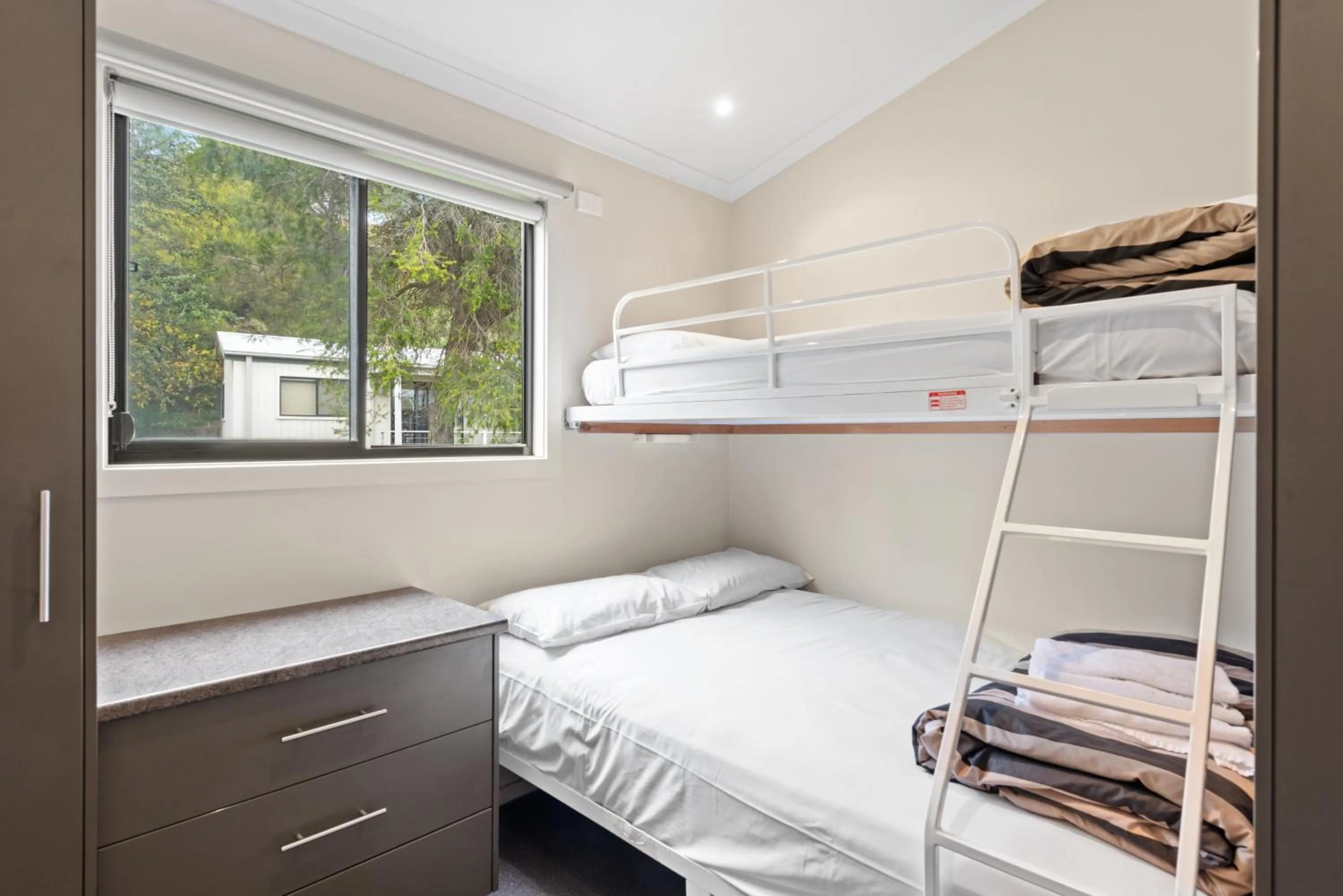 bunk bed, Bed in Discovery Parks - Geelong