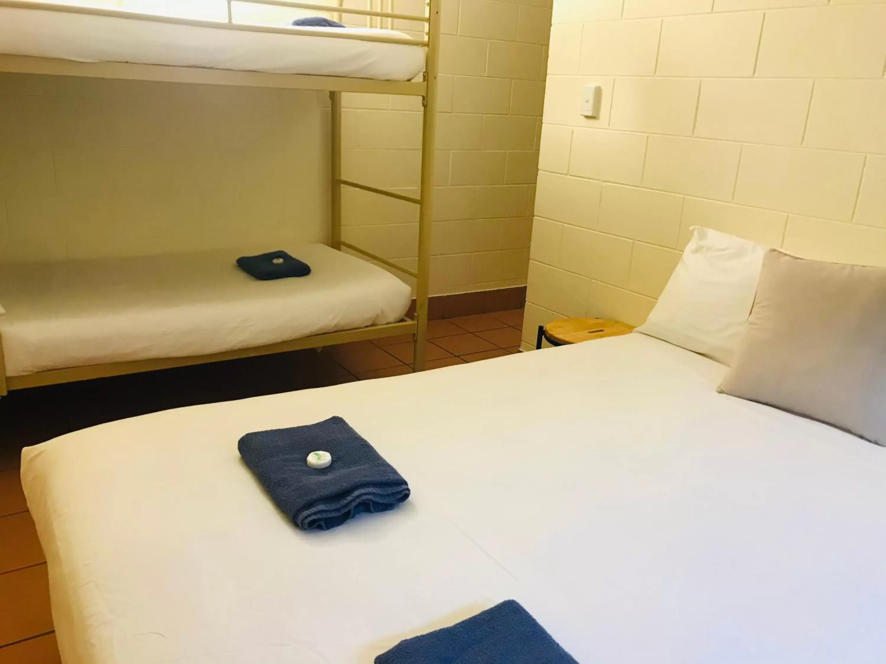 Quadruple Room in Lake Central Cairns Quadruple Room in Lake Central Cairns