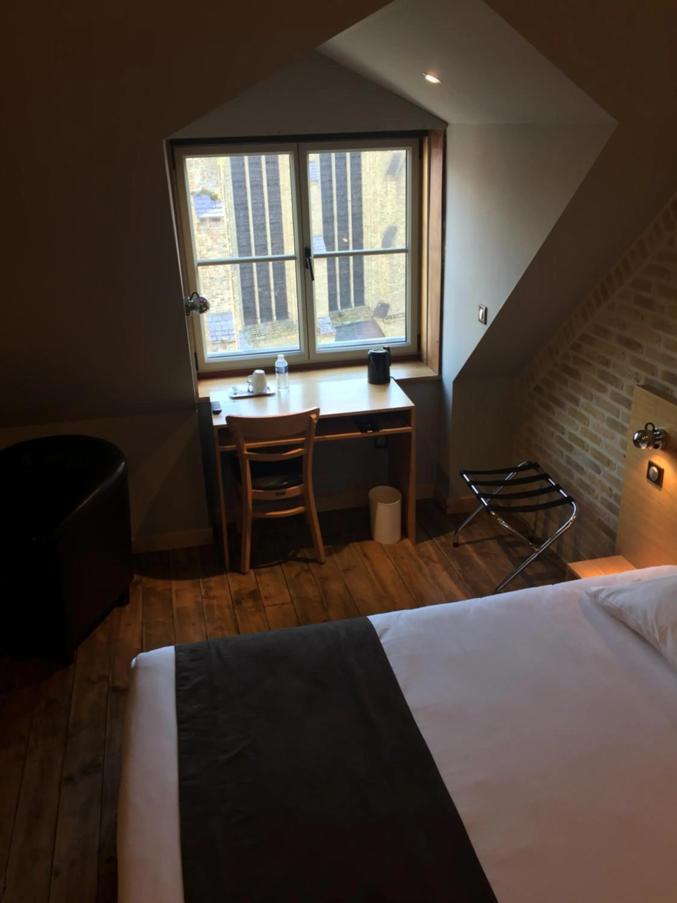 Photo of the whole room, Bed in Hôtel - Restaurant Au Tonnelier