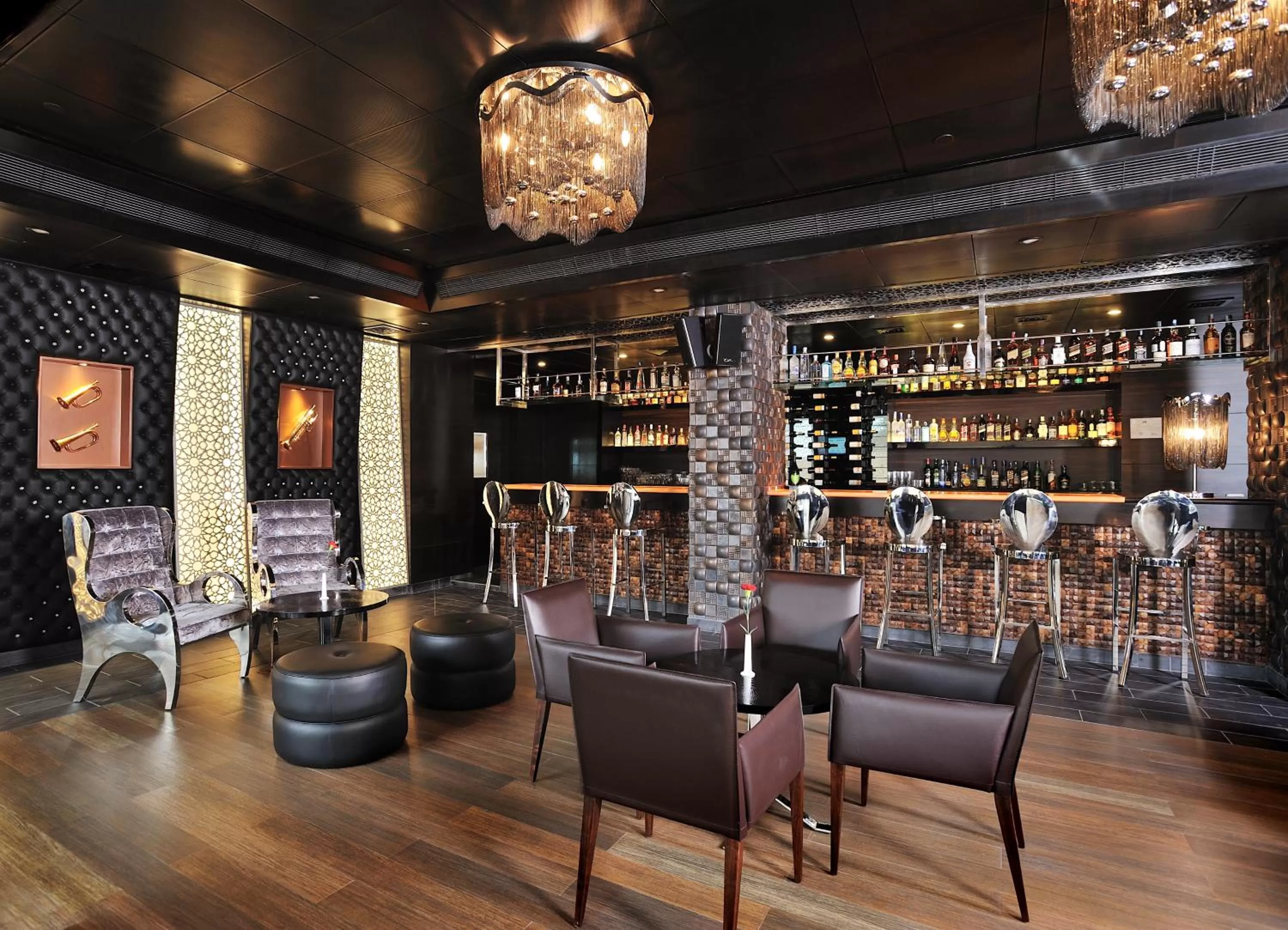 Lounge or bar in Marina- Shimla First Designer Boutique Hotel