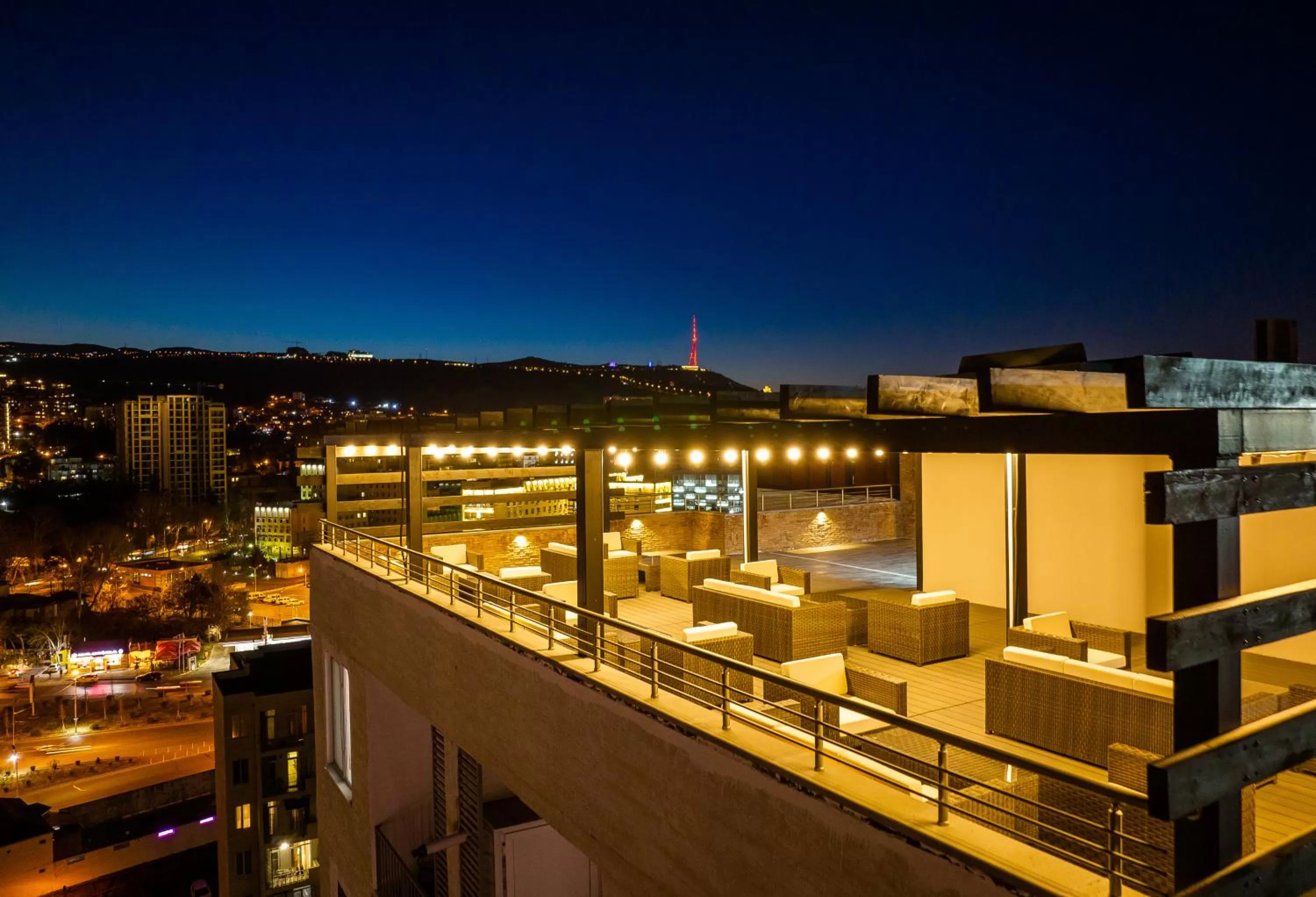 Restaurant/places to eat in Reed Hotel Tbilisi