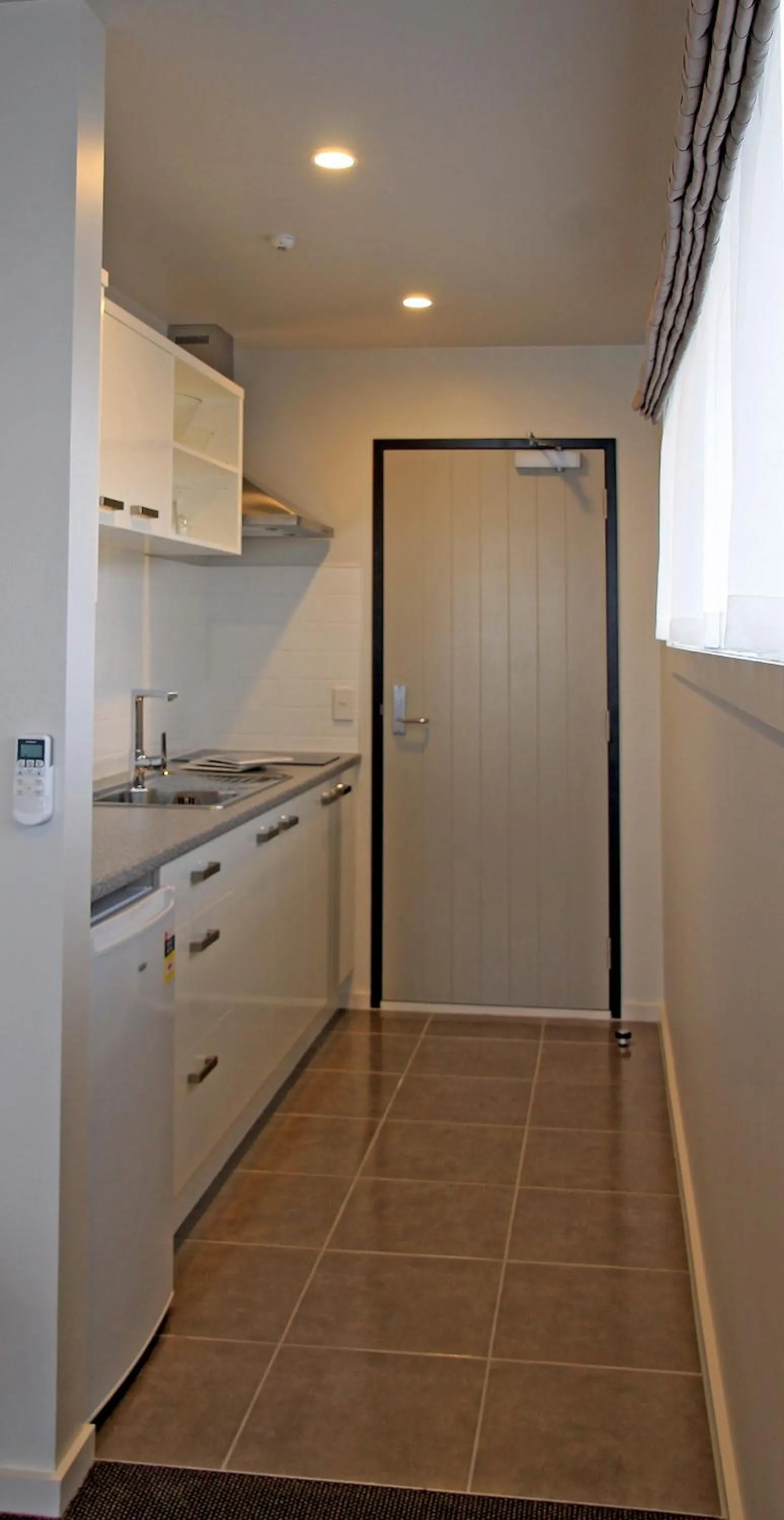 Kitchen or kitchenette in Acacia Lake View Motel