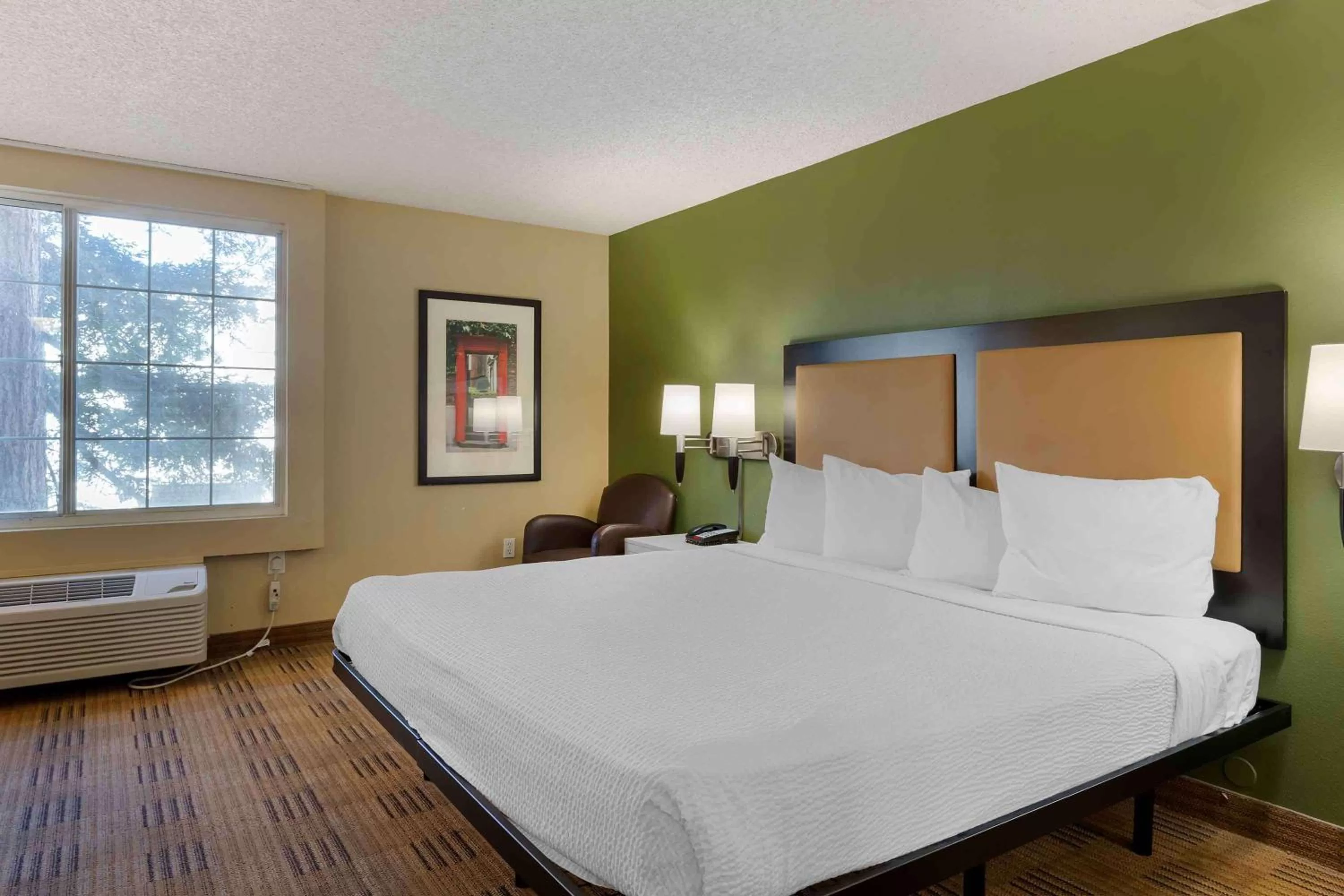 Bedroom, Bed in Extended Stay America Suites - San Jose - Downtown