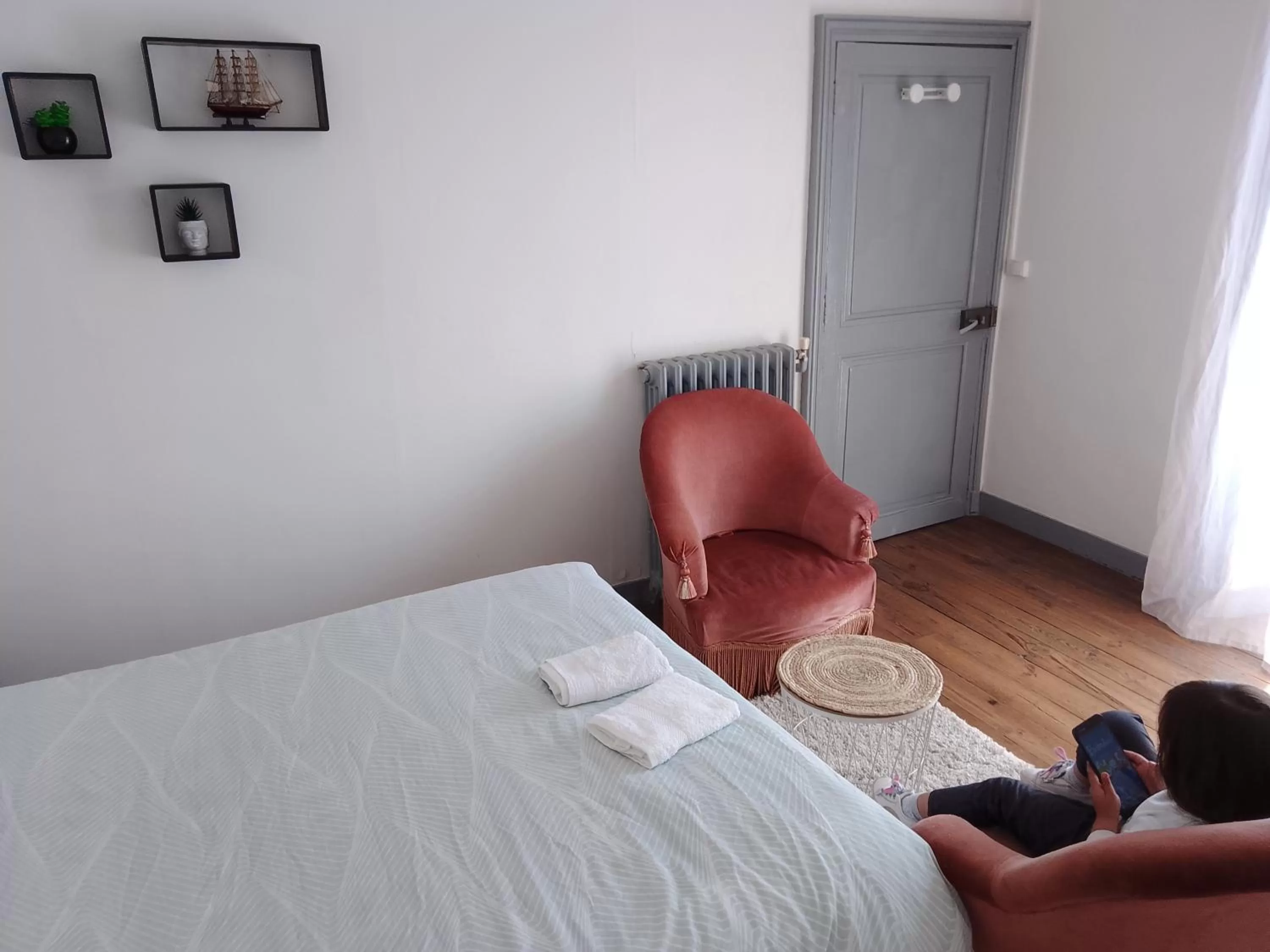 Bed in La Chaloupe 4