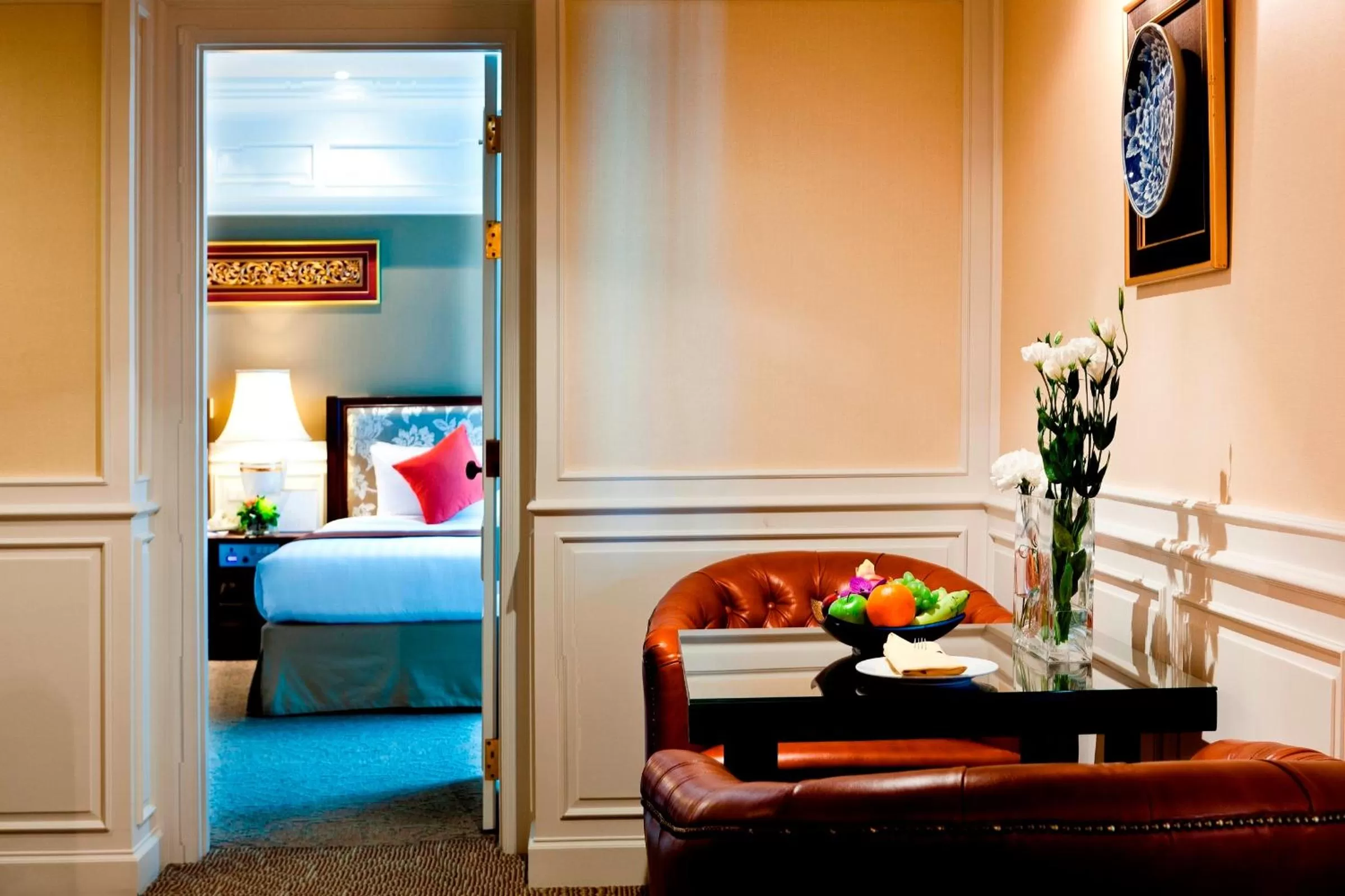 Dining area, Bed in Royal Princess Larn Luang - SHA Extra Plus