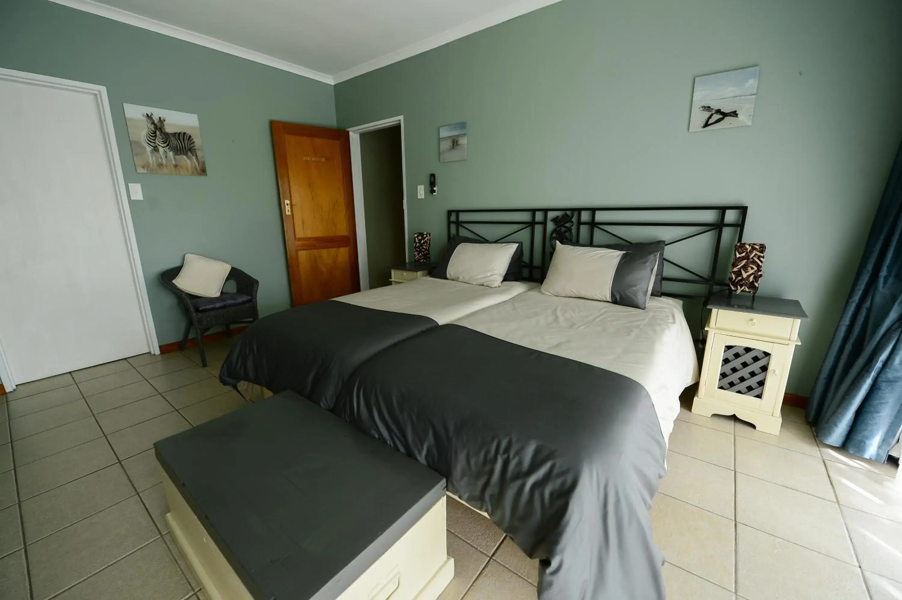 Agapanthus Suite - single occupancy in De Wingerd Wijnland Lodge Agapanthus Suite - single occupancy in De Wingerd Wijnland Lodge