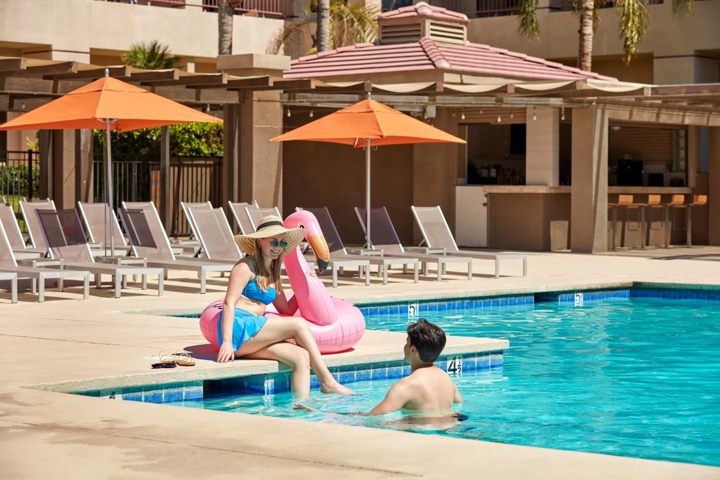 Pool view in DoubleTree by Hilton Golf Resort Palm Springs