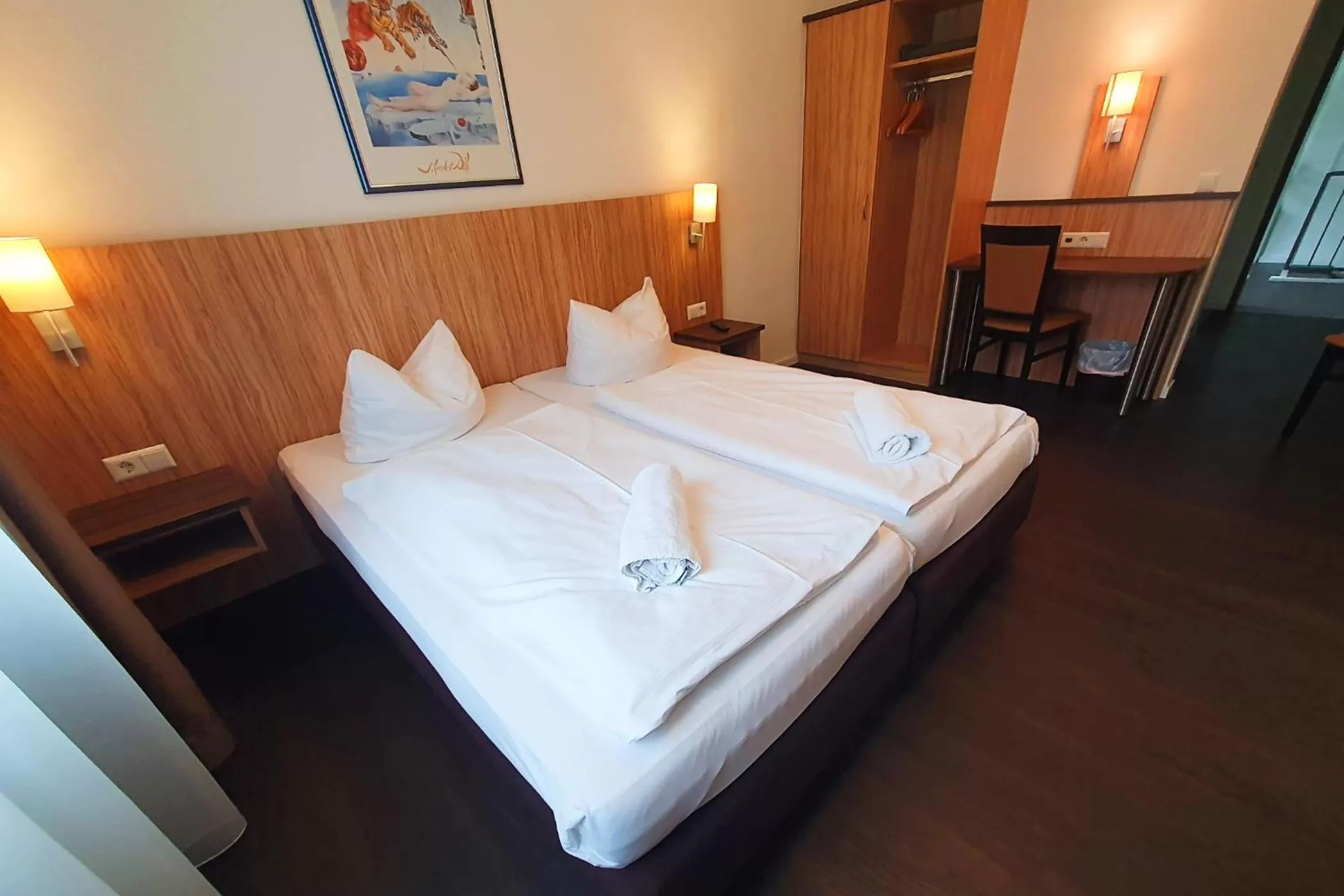 Photo of the whole room, Bed in Sport Hotel Kenzingen inklusive Schwimmbad, Sauna und Frühstück nähe Europa-Park