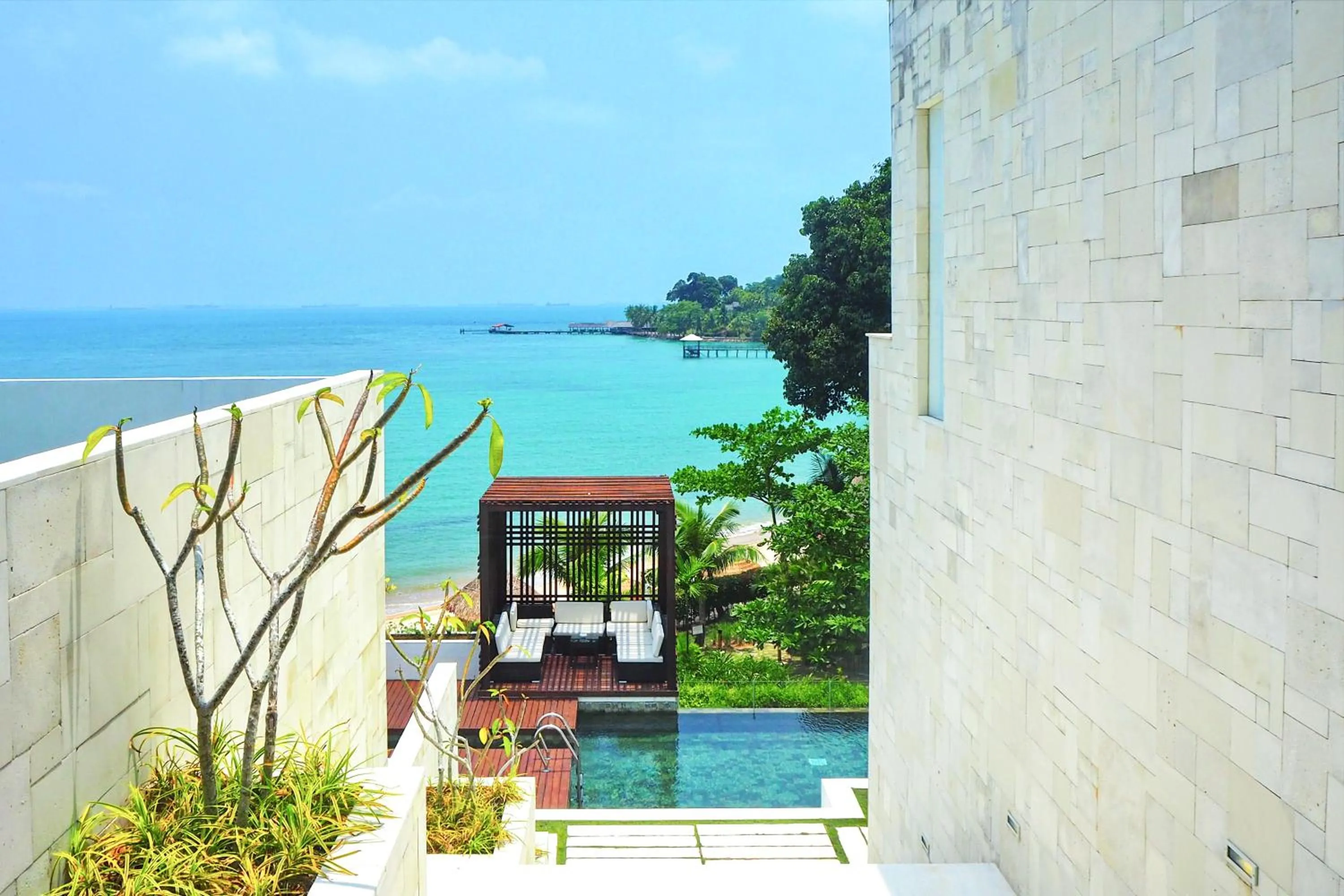 Swimming pool in Montigo Resorts Nongsa