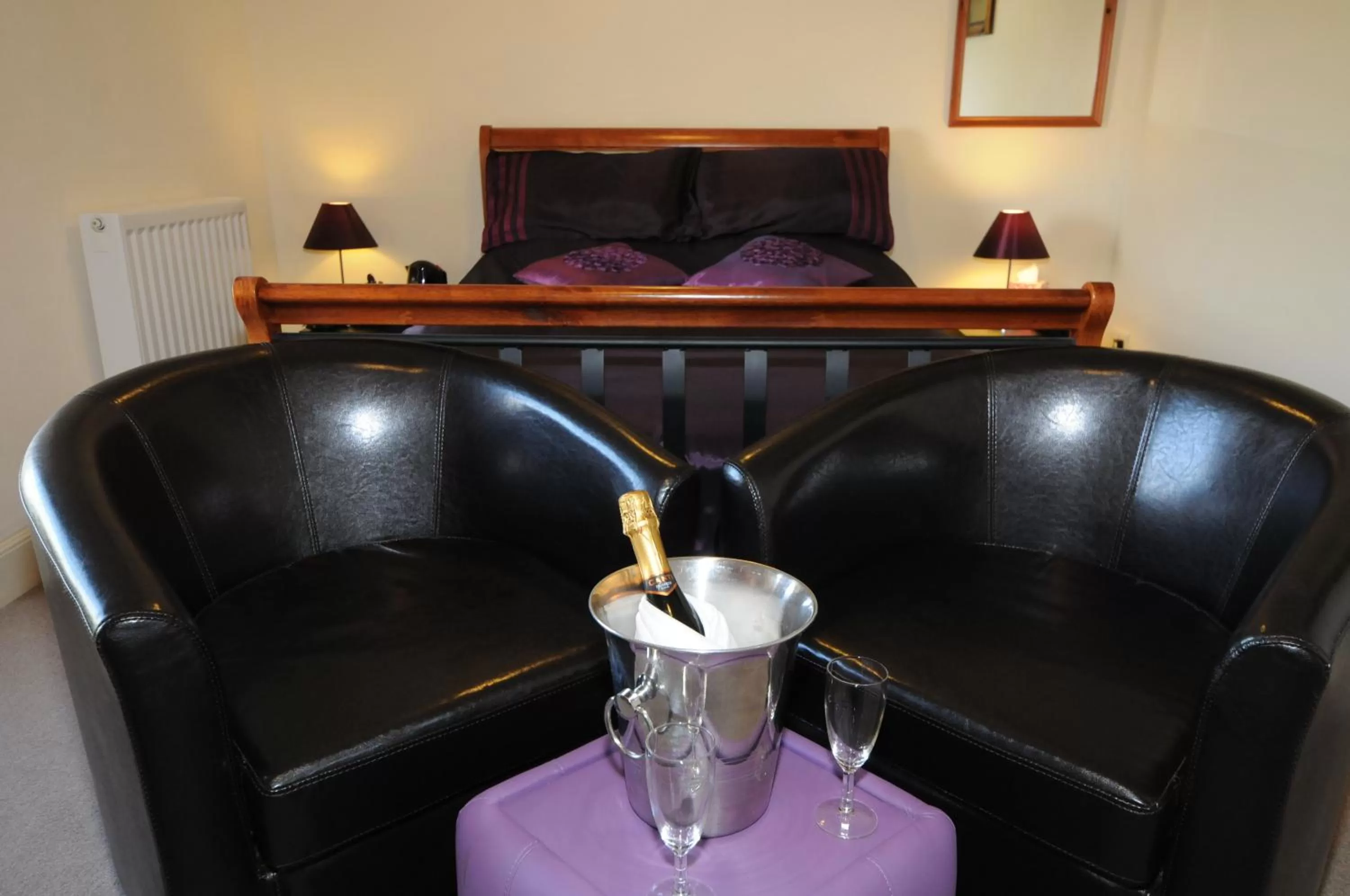 Photo of the whole room in The Olive Branch