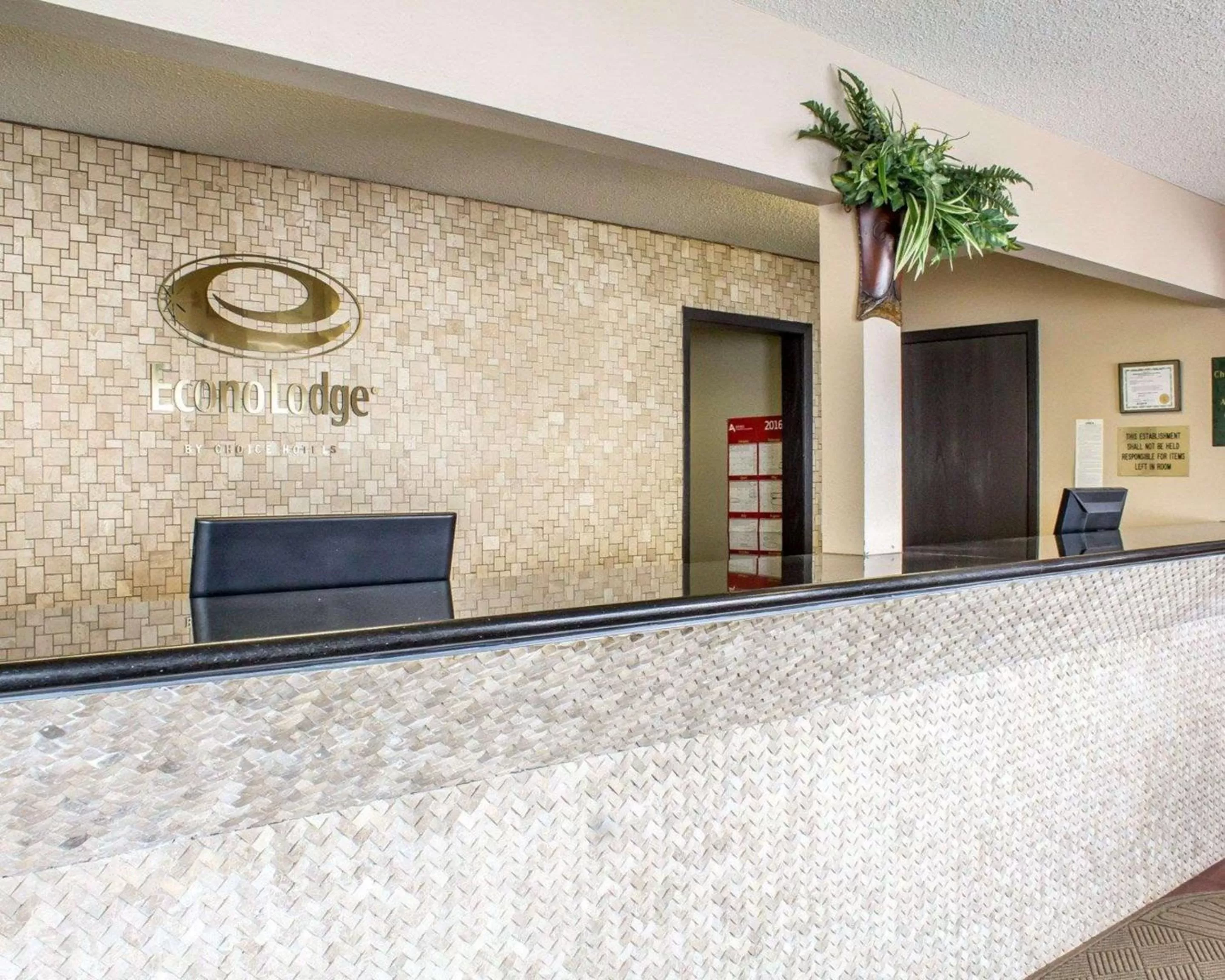 Lobby or reception in Econo Lodge
