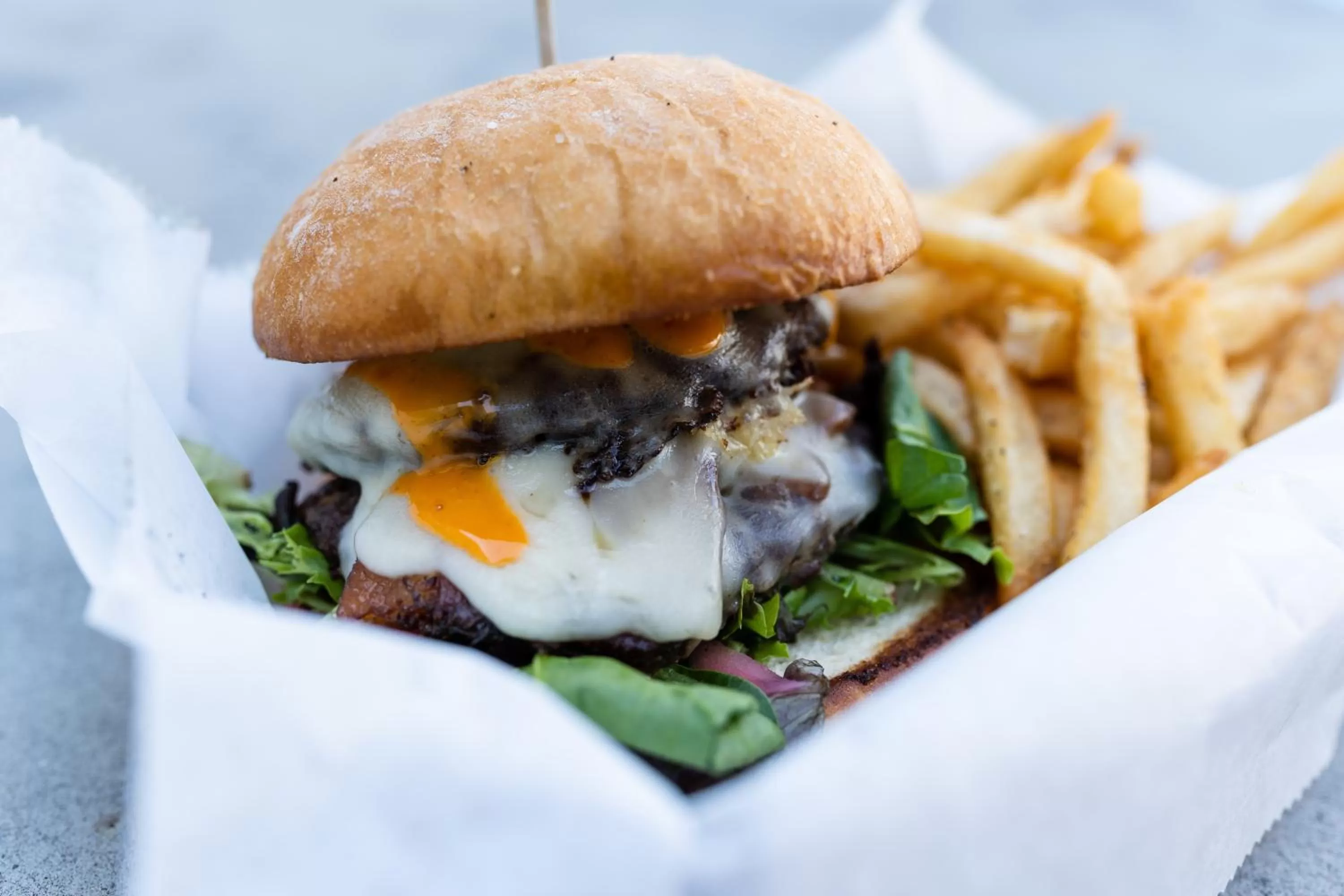 Food and drinks in Postcard Inn On The Beach