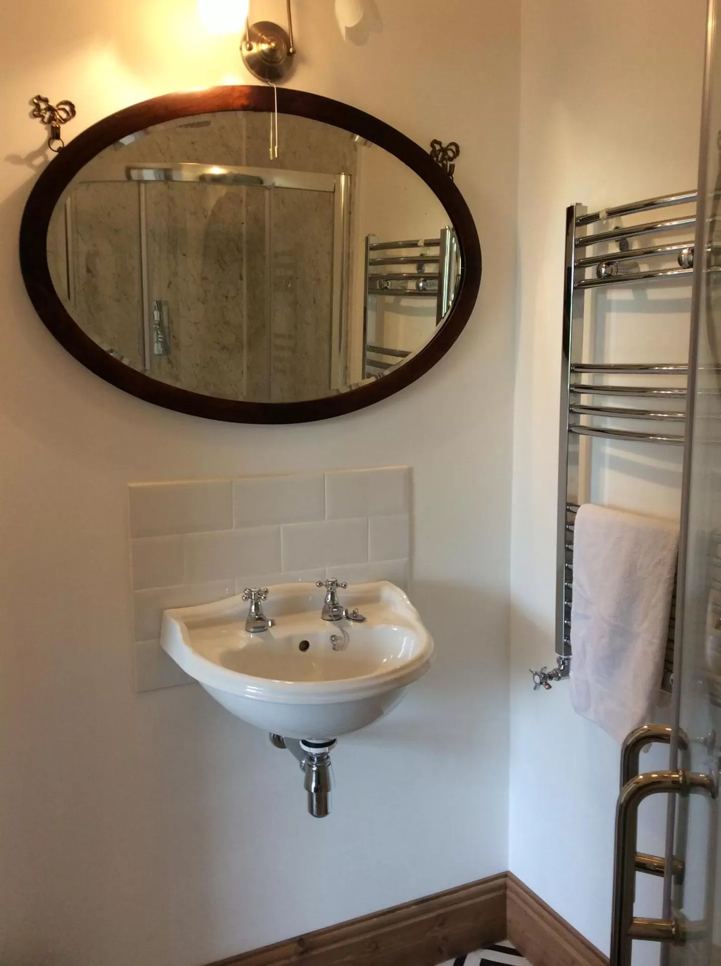 Bathroom in Treganoon House, Lanlivery