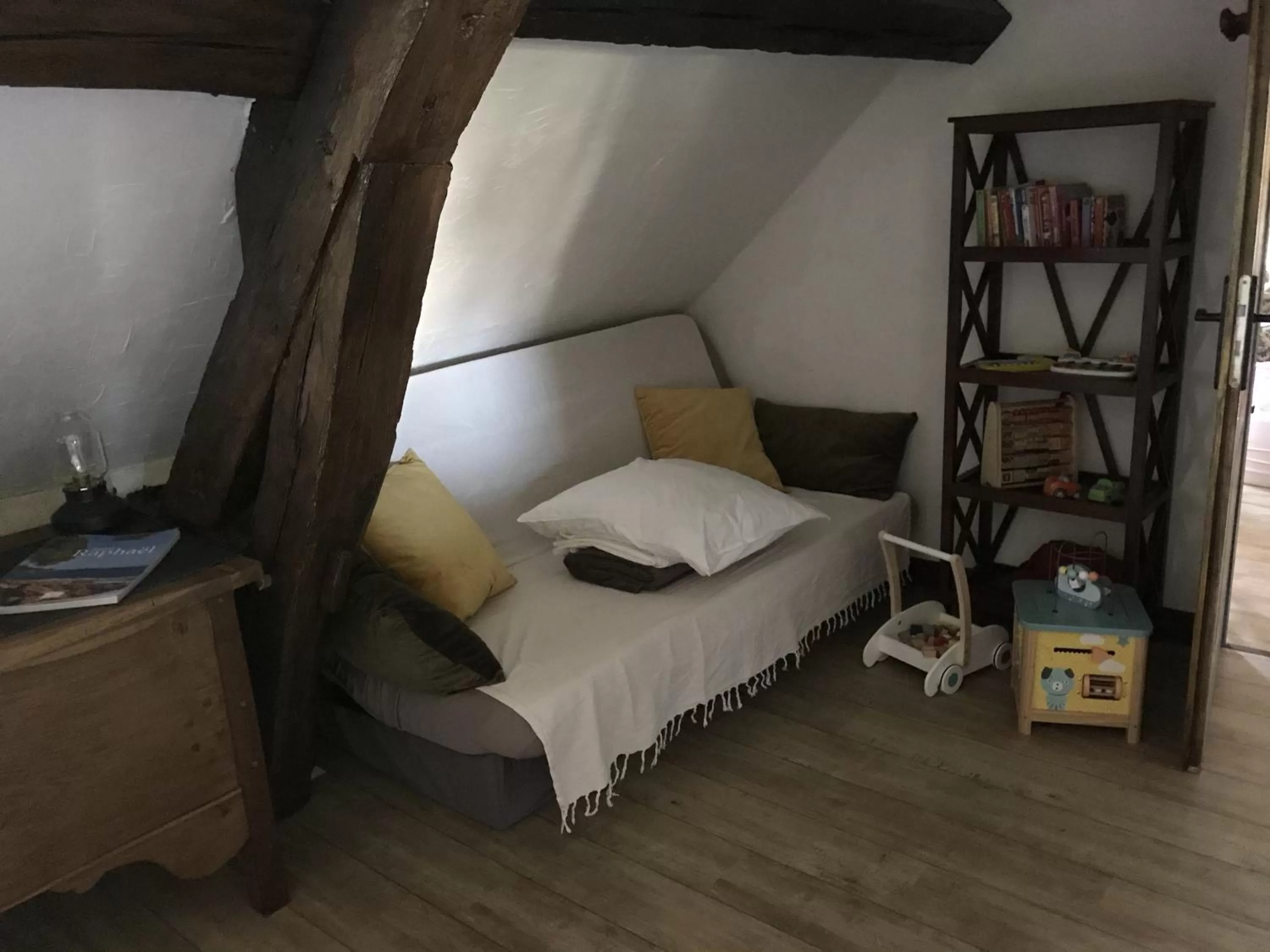 Bed in Chez Gustave & Compagnie