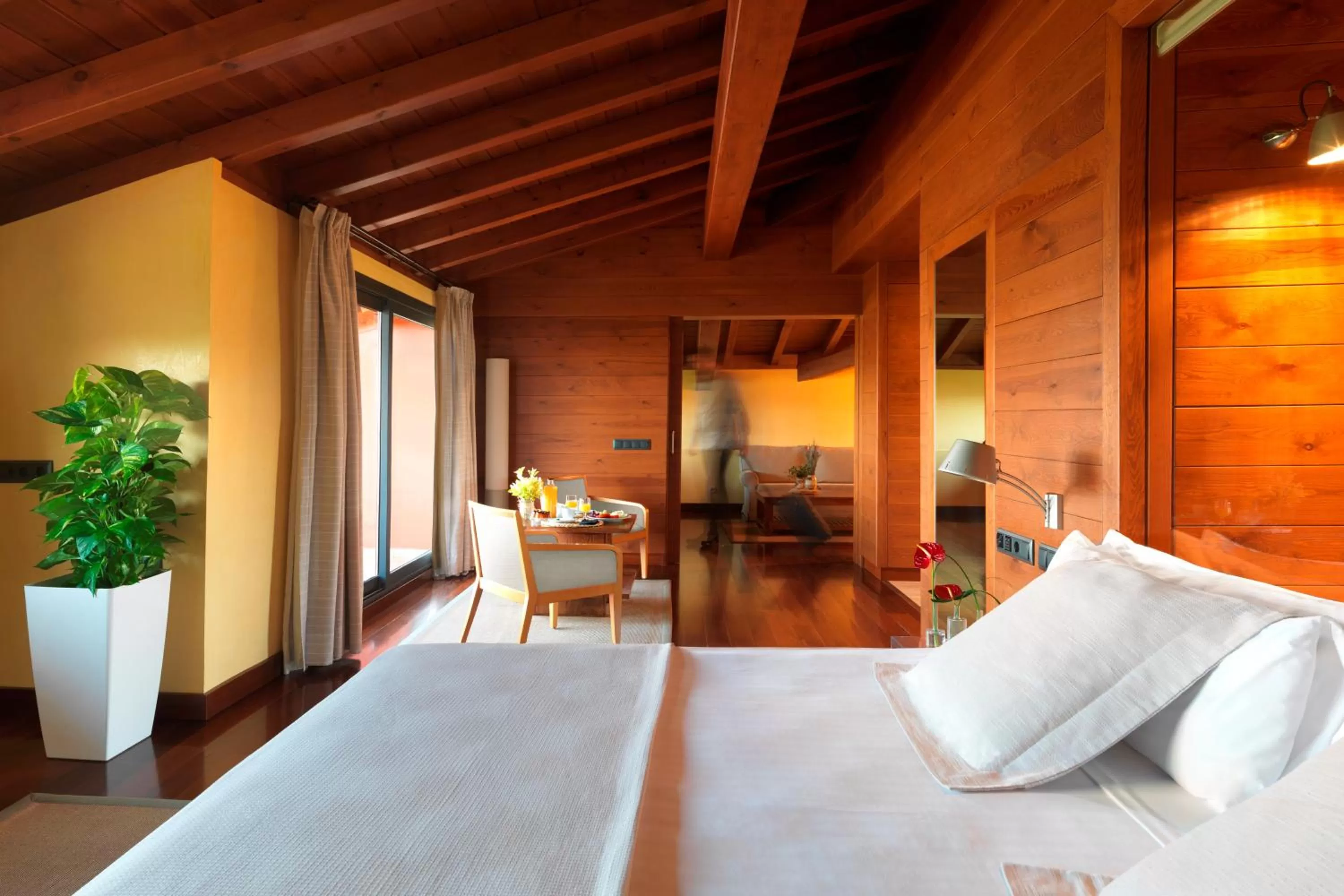 Coffee/tea facilities, Bed in Montanyà