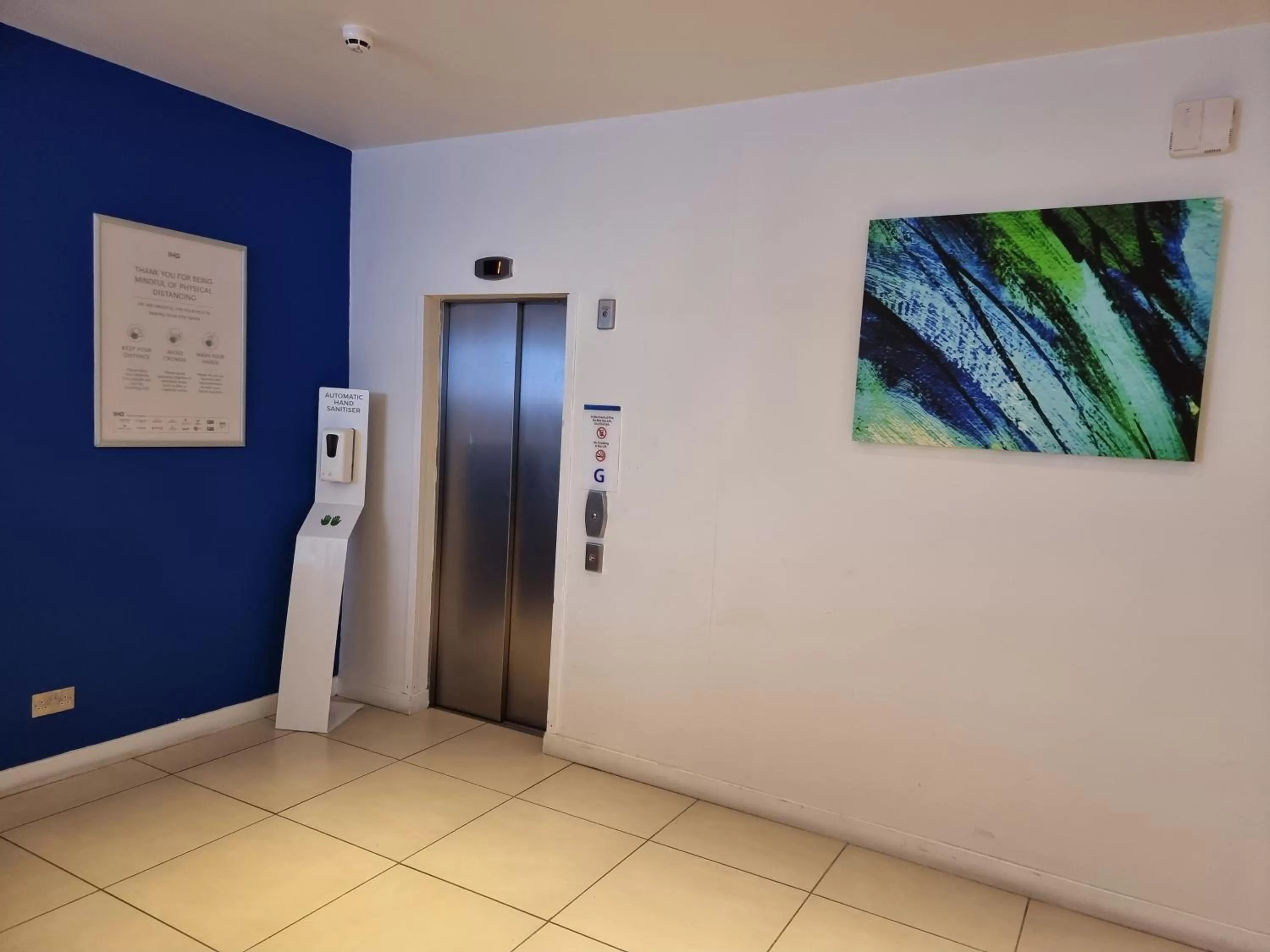 Lobby or reception in Holiday Inn Express Wakefield by IHG