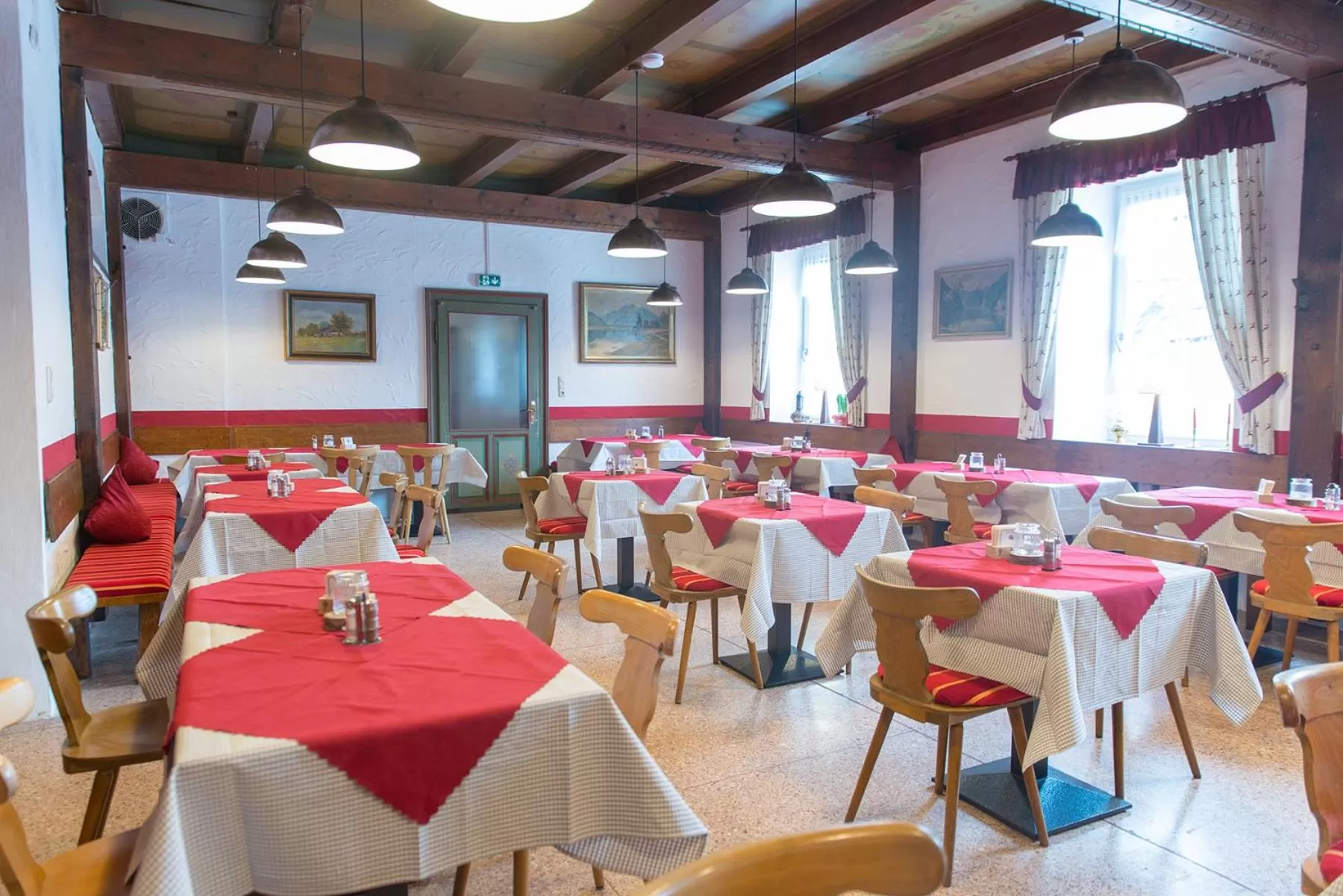 Restaurant/places to eat in Hotel Schwabenwirt