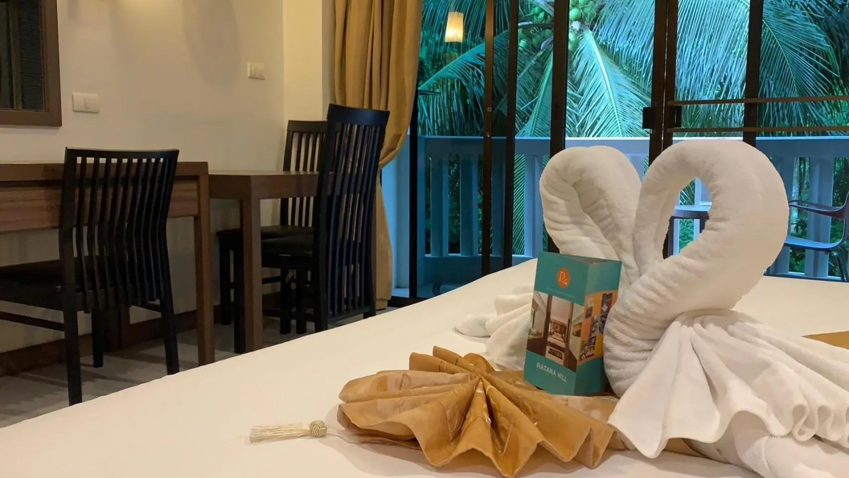 Bed in Ratana Hill Patong