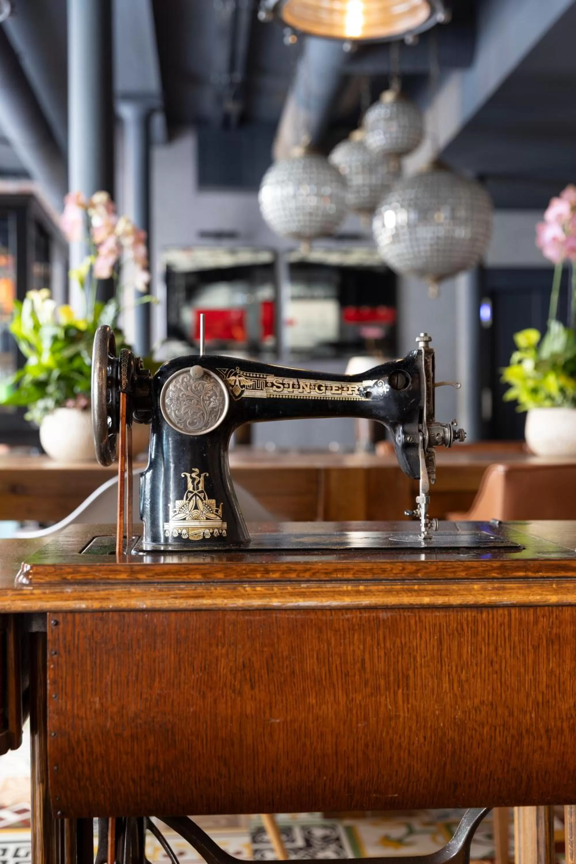 Decorative detail in Hôtel Fabric